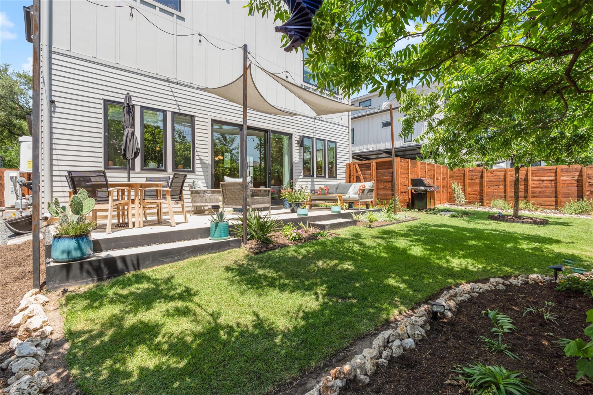 1105 W 39 1/2 St # B, Austin, TX 78756