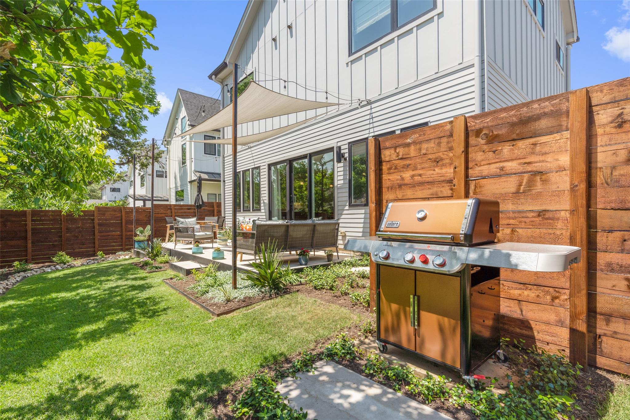 1105 W 39 1/2 St # B, Austin, TX 78756