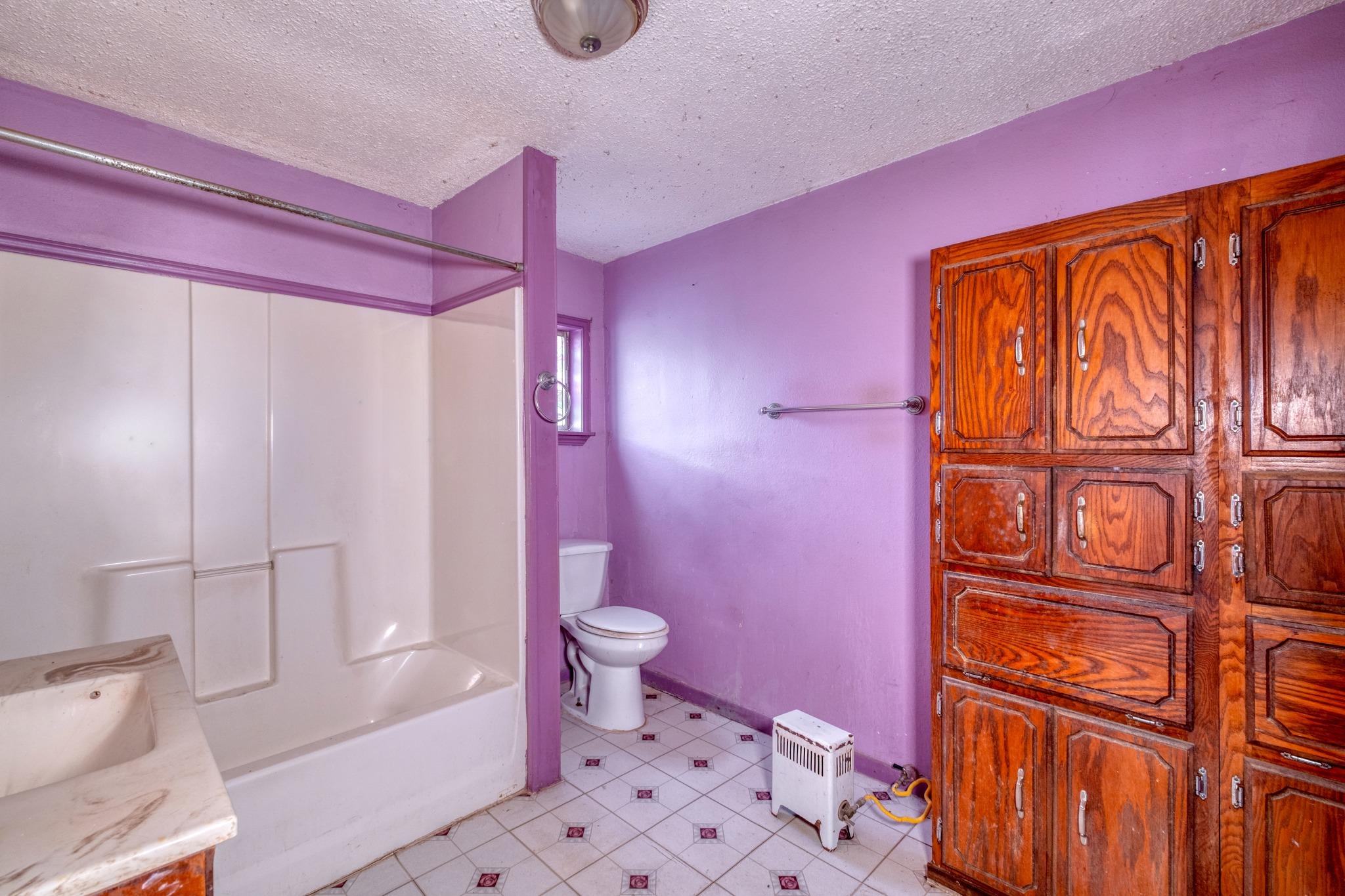 701 NE 1st St, Smithville, TX 78957