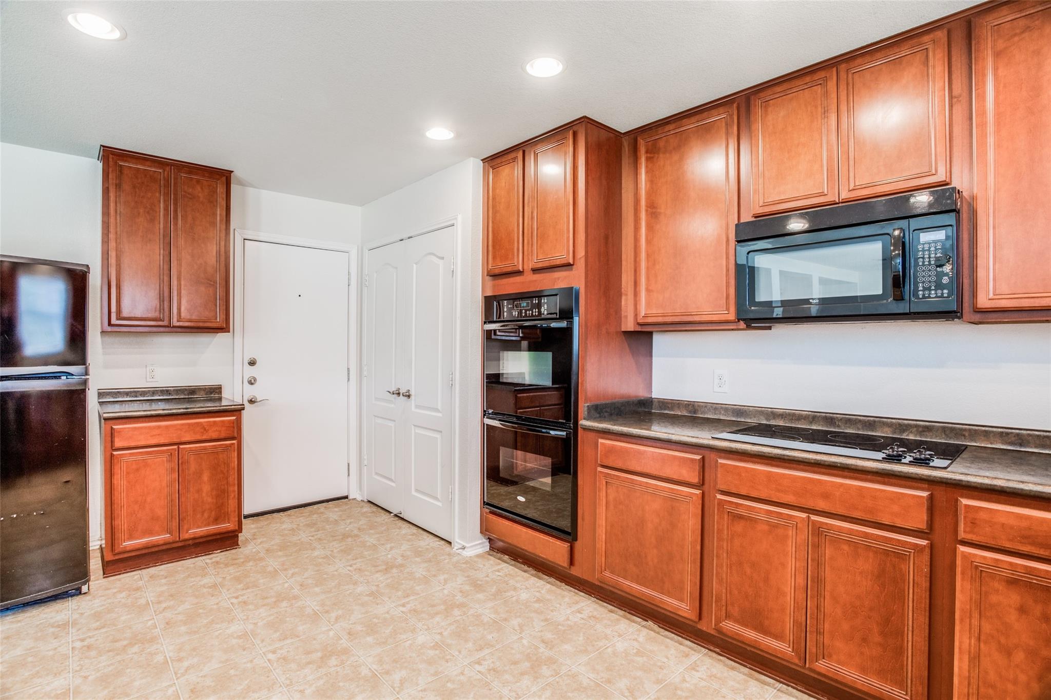 2017 Sydnee Dr, Leander, TX 78641