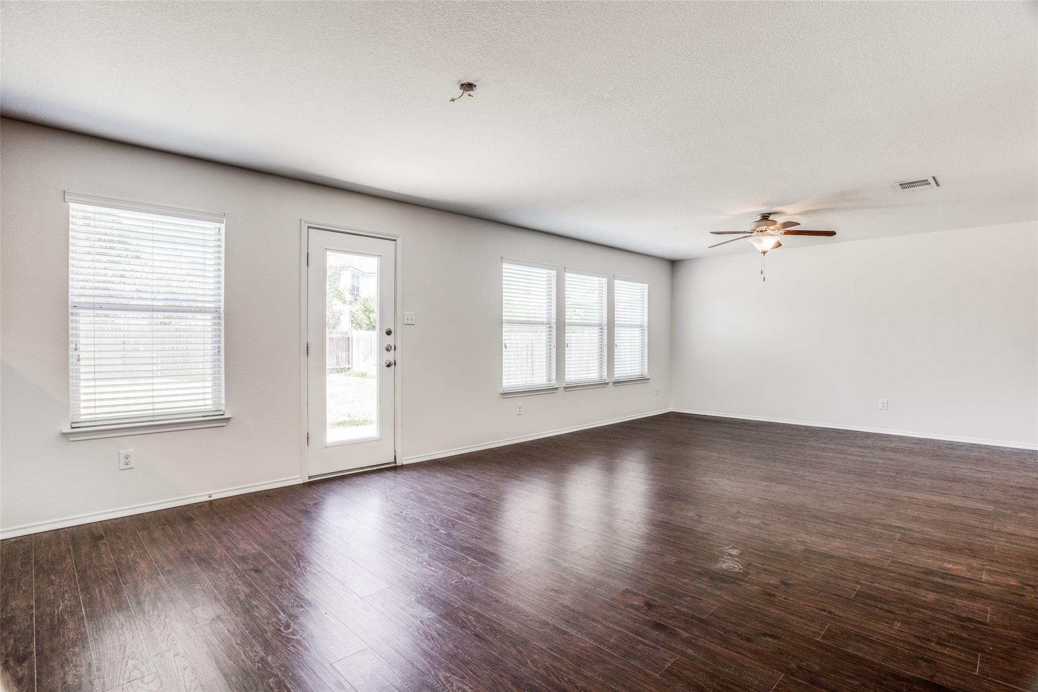 2017 Sydnee Dr, Leander, TX 78641