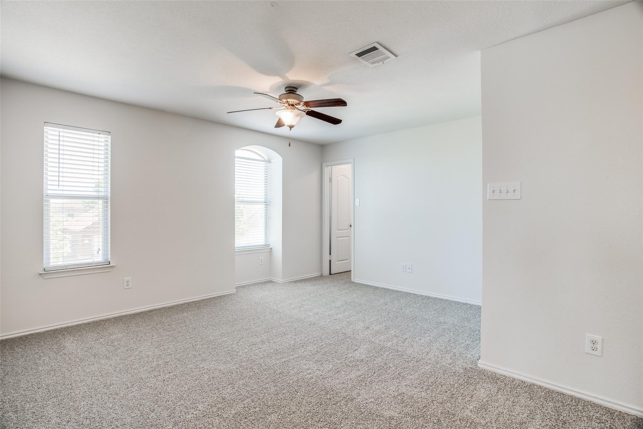 2017 Sydnee Dr, Leander, TX 78641