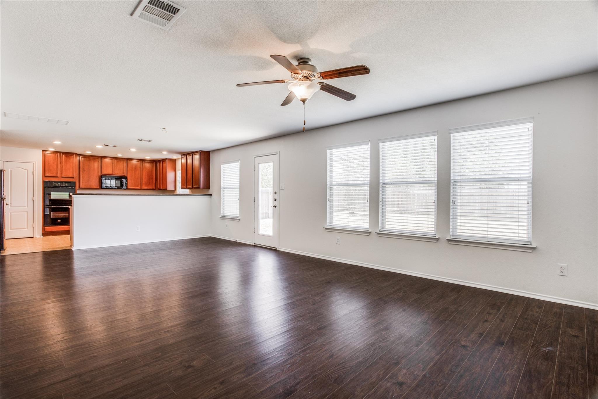 2017 Sydnee Dr, Leander, TX 78641