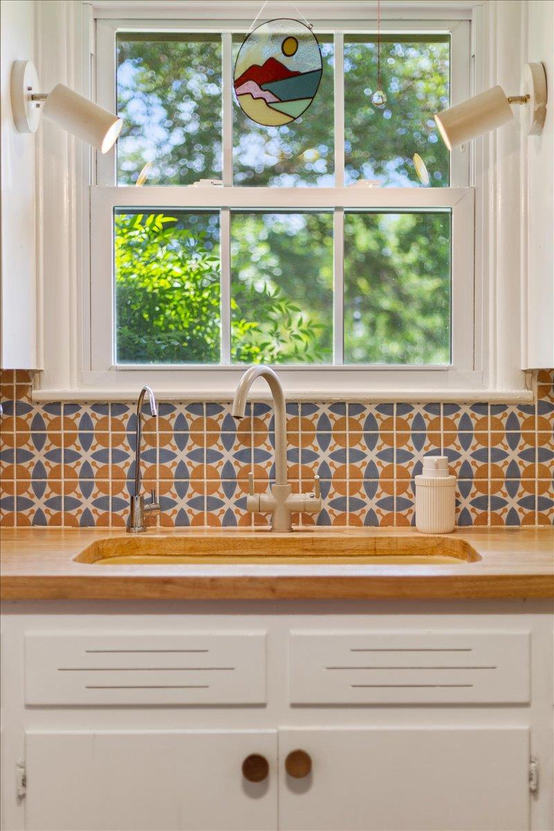 2712 Braemar Dr, Waco, TX 76710