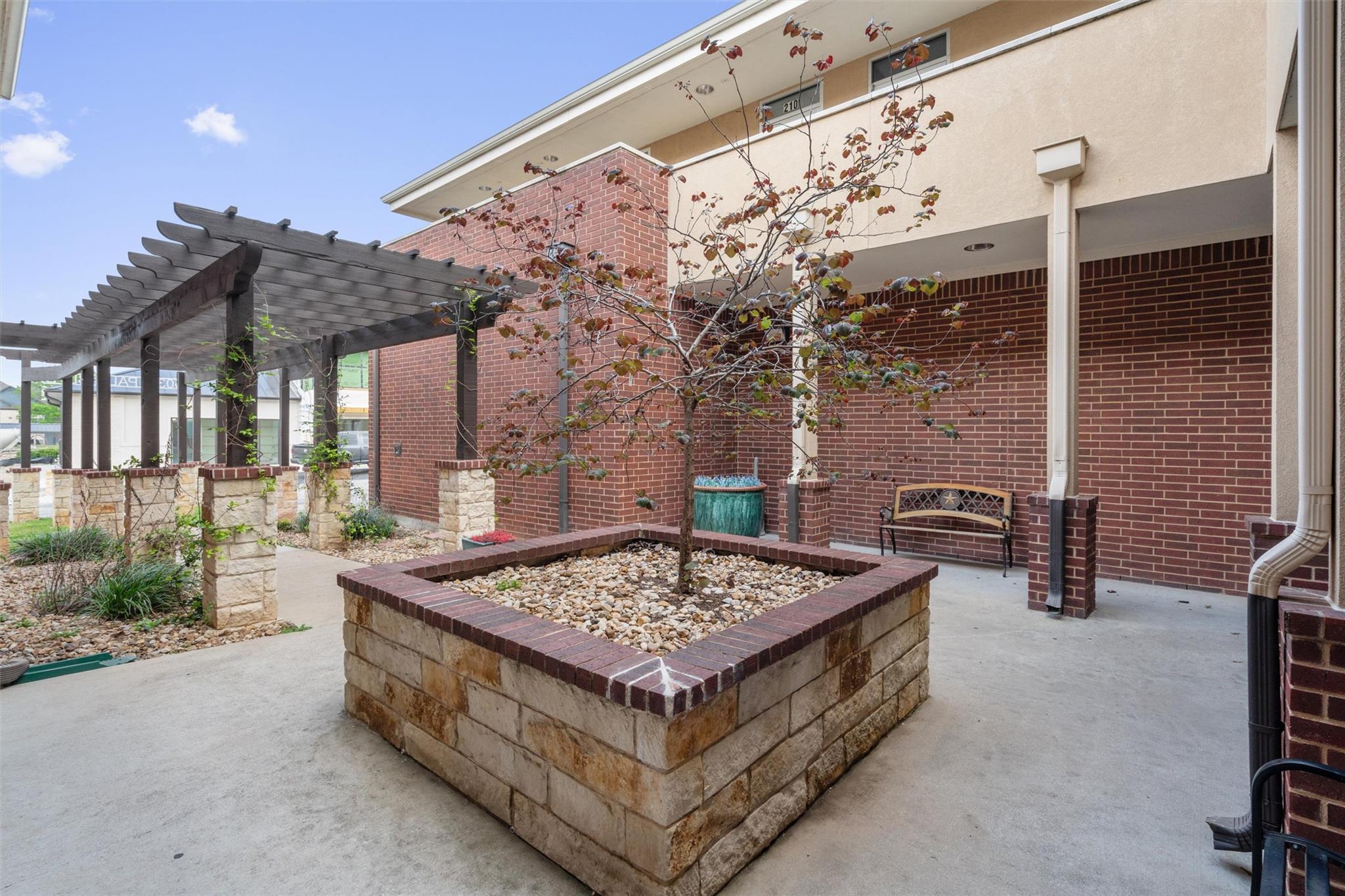 503 E Palm Valley Blvd # 220, Round Rock, TX 78664