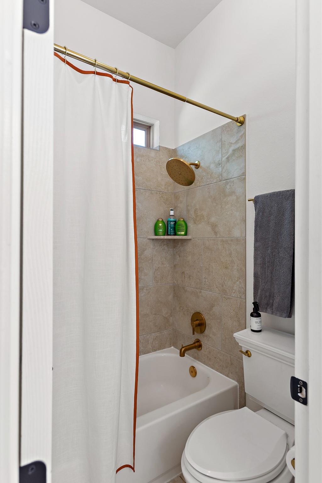 1165 Flint Rock Loop, Driftwood, TX 78619