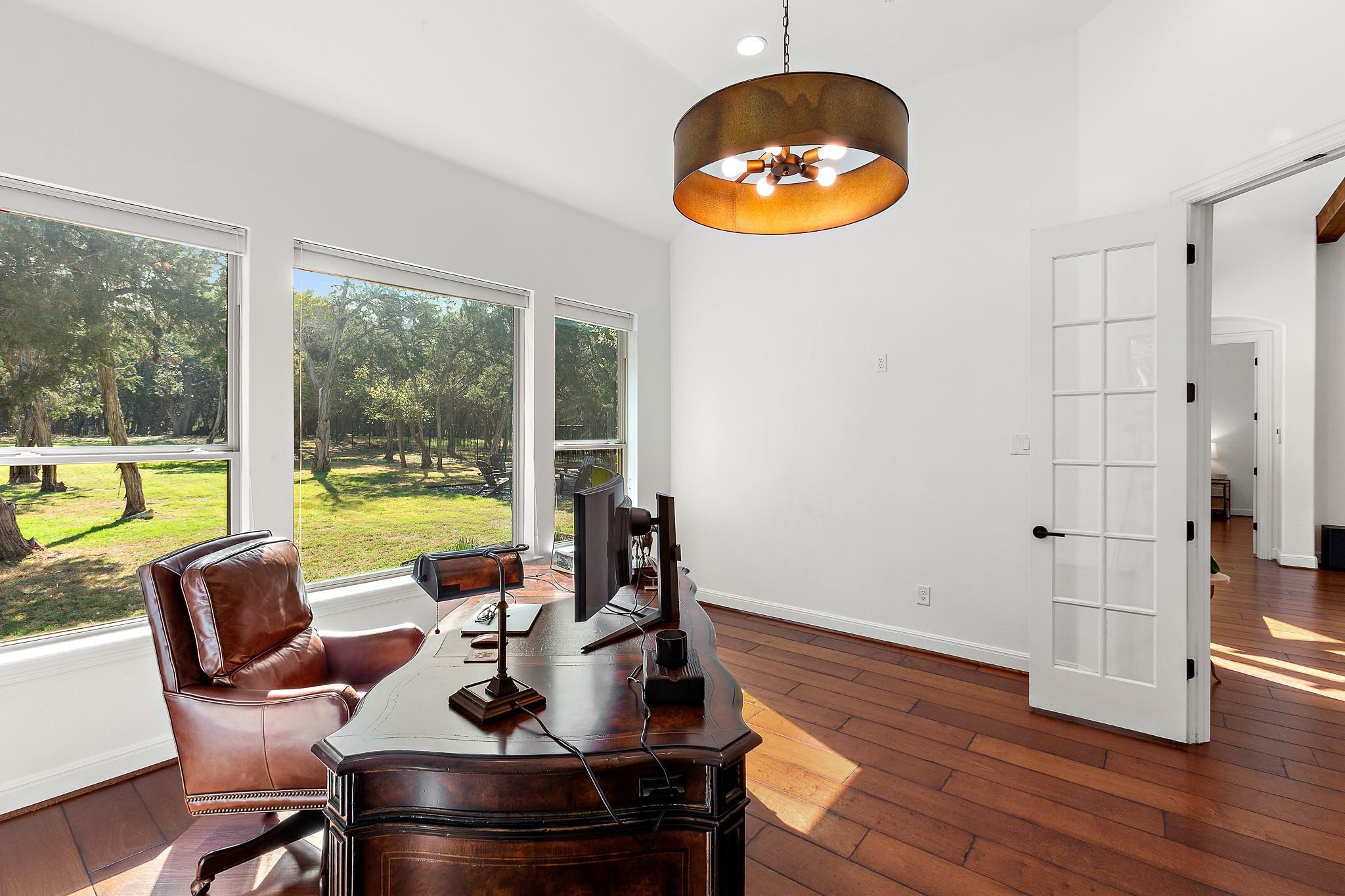 1165 Flint Rock Loop, Driftwood, TX 78619