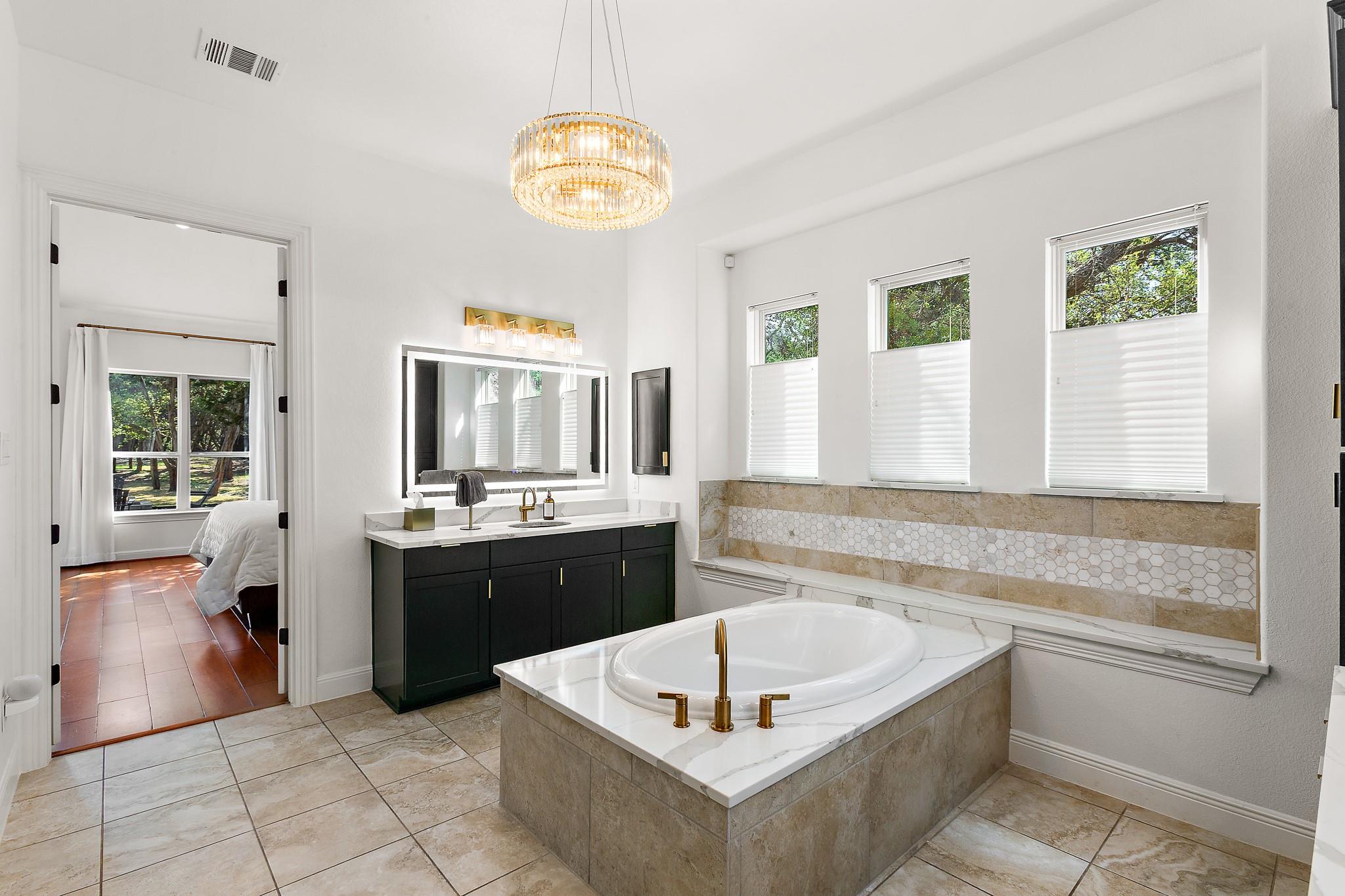 1165 Flint Rock Loop, Driftwood, TX 78619