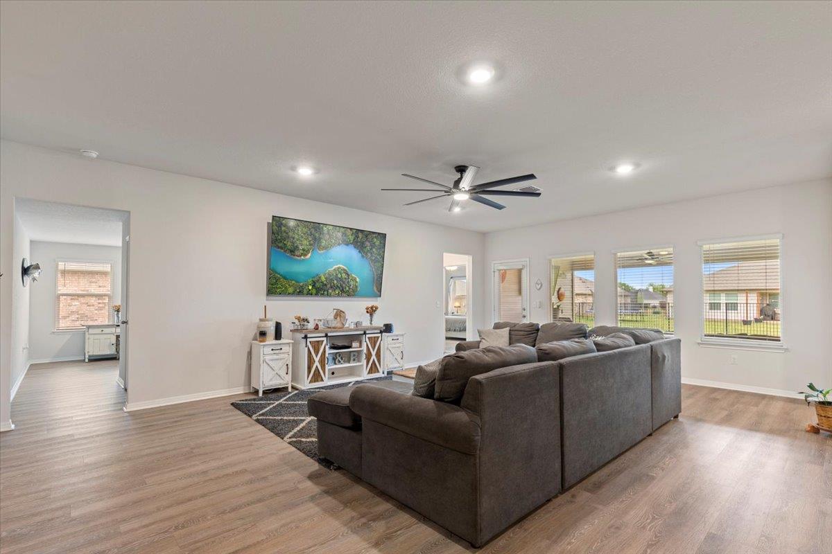 109 Sandpiper Dr, Bastrop, TX 78602