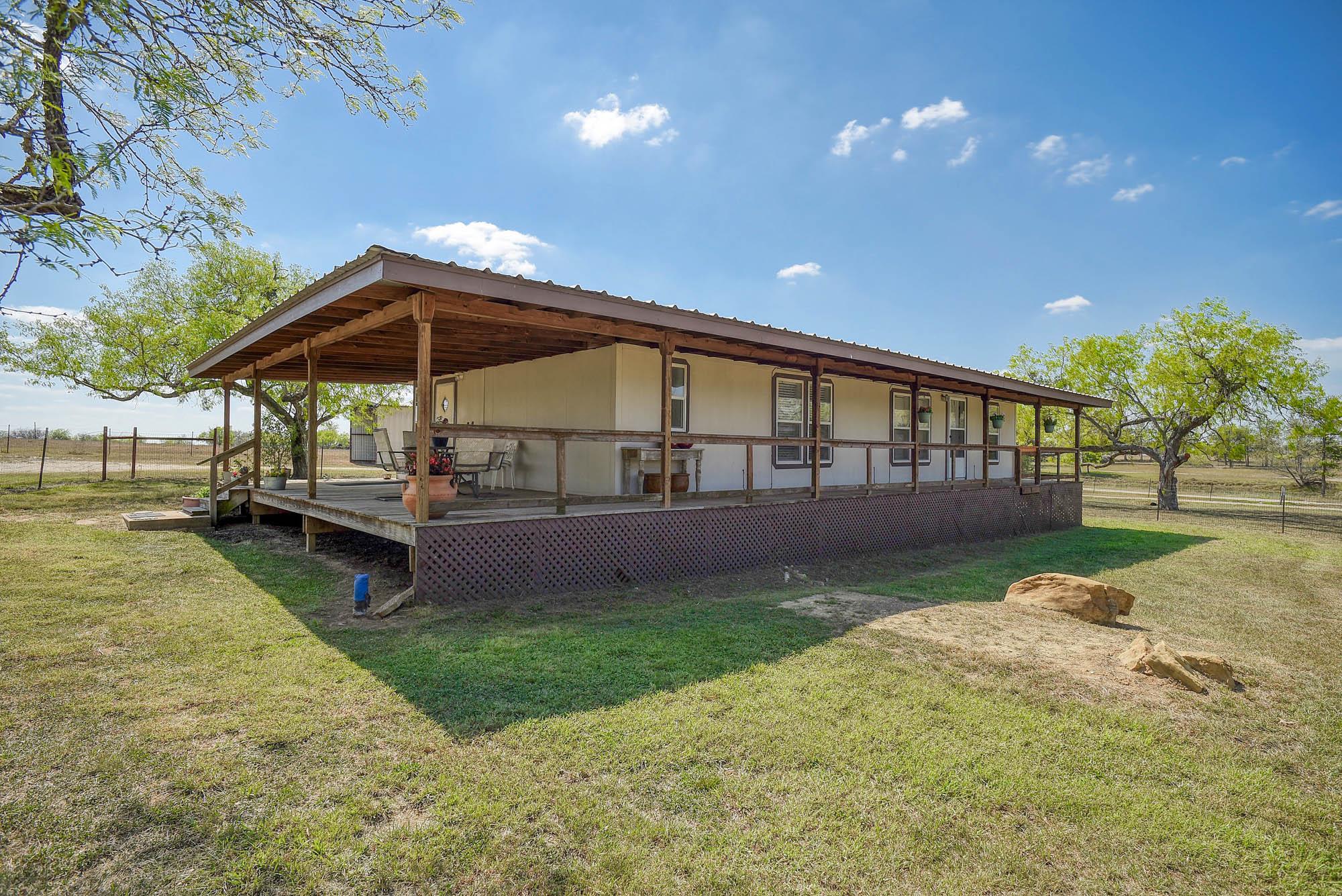 4495 Taylorsville Rd, Red Rock, TX 78662