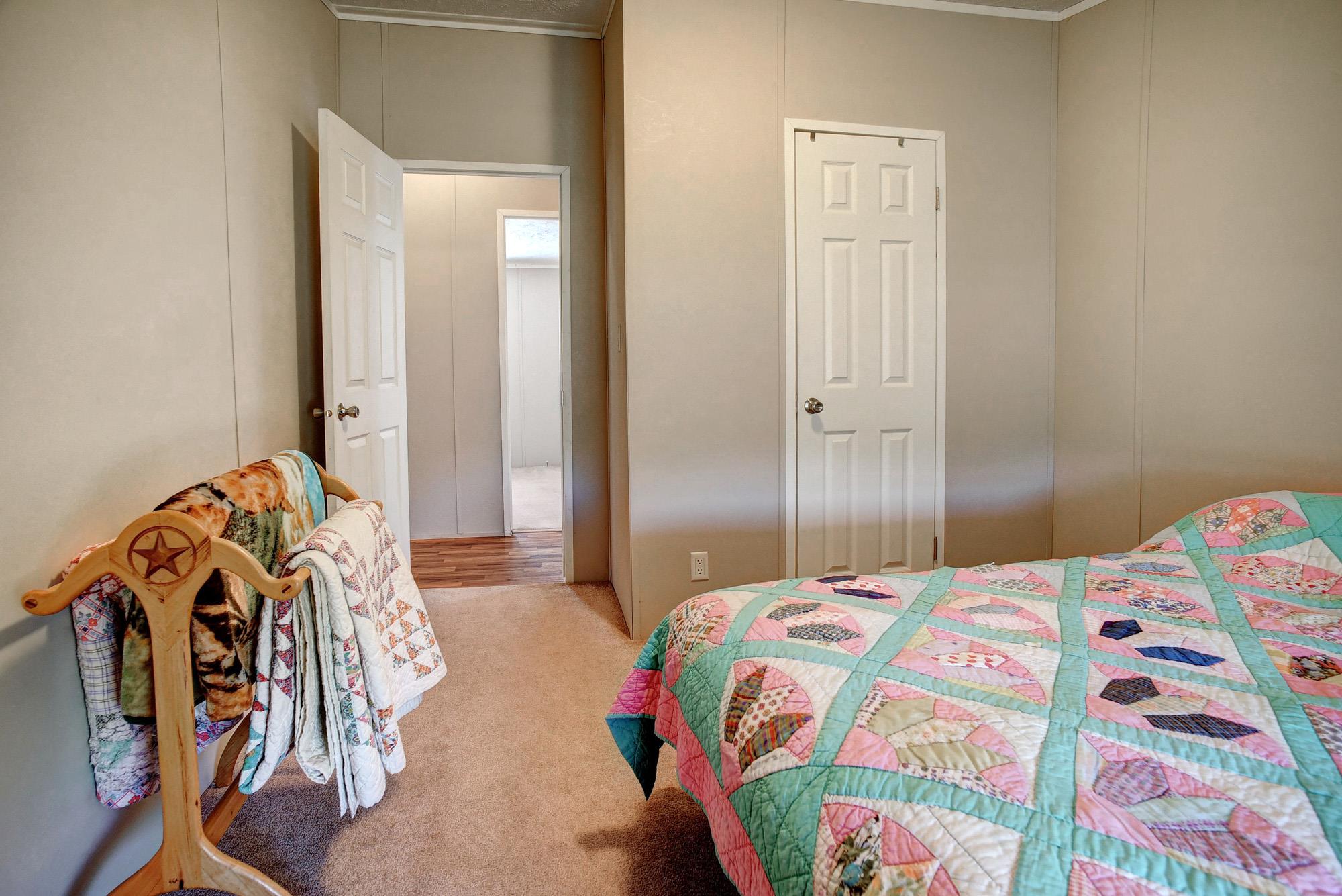 4495 Taylorsville Rd, Red Rock, TX 78662