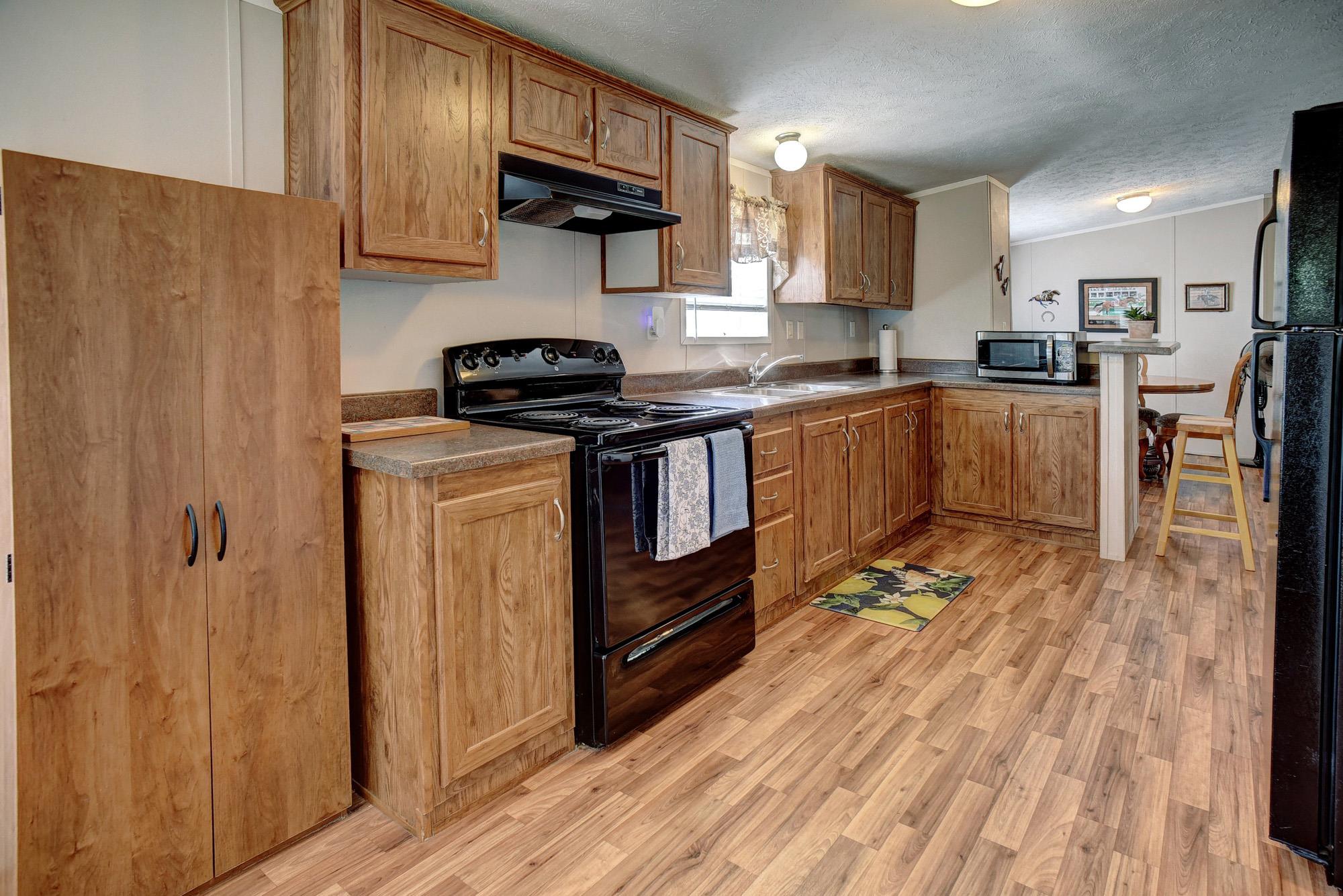 4495 Taylorsville Rd, Red Rock, TX 78662