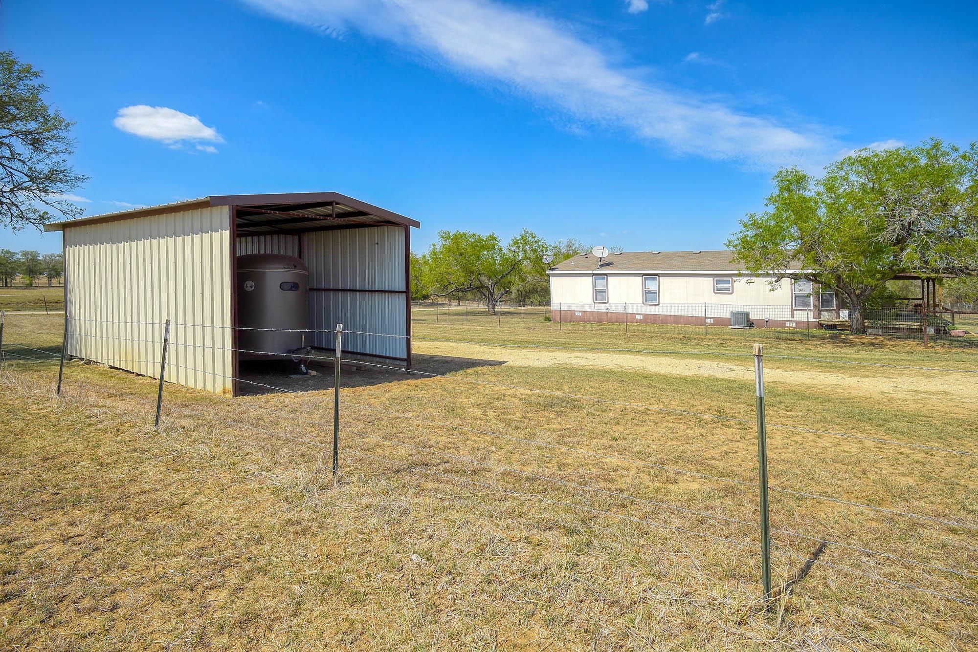 4495 Taylorsville Rd, Red Rock, TX 78662