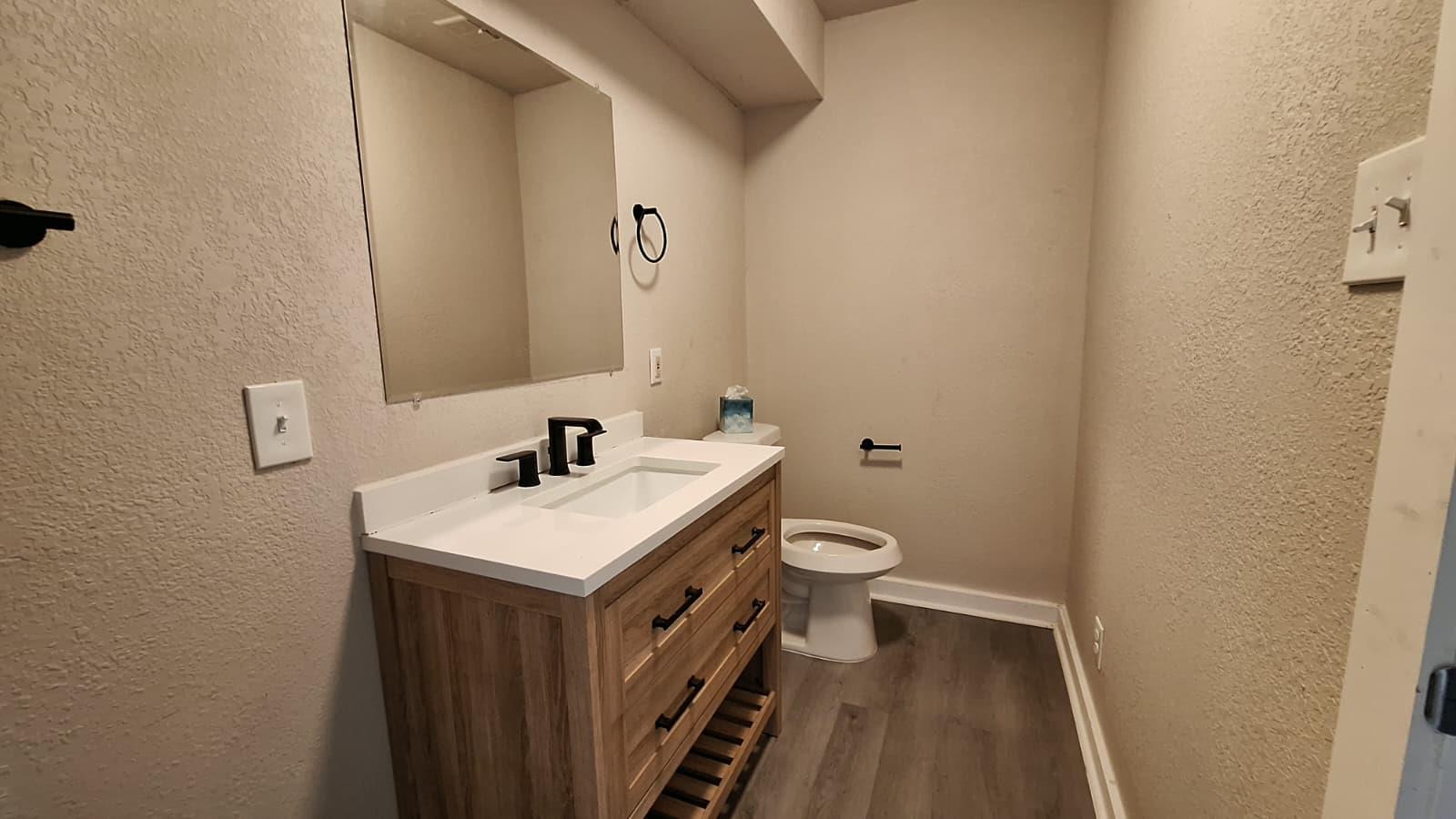 1284 Beaver Lake Dr, Caldwell, TX 77836