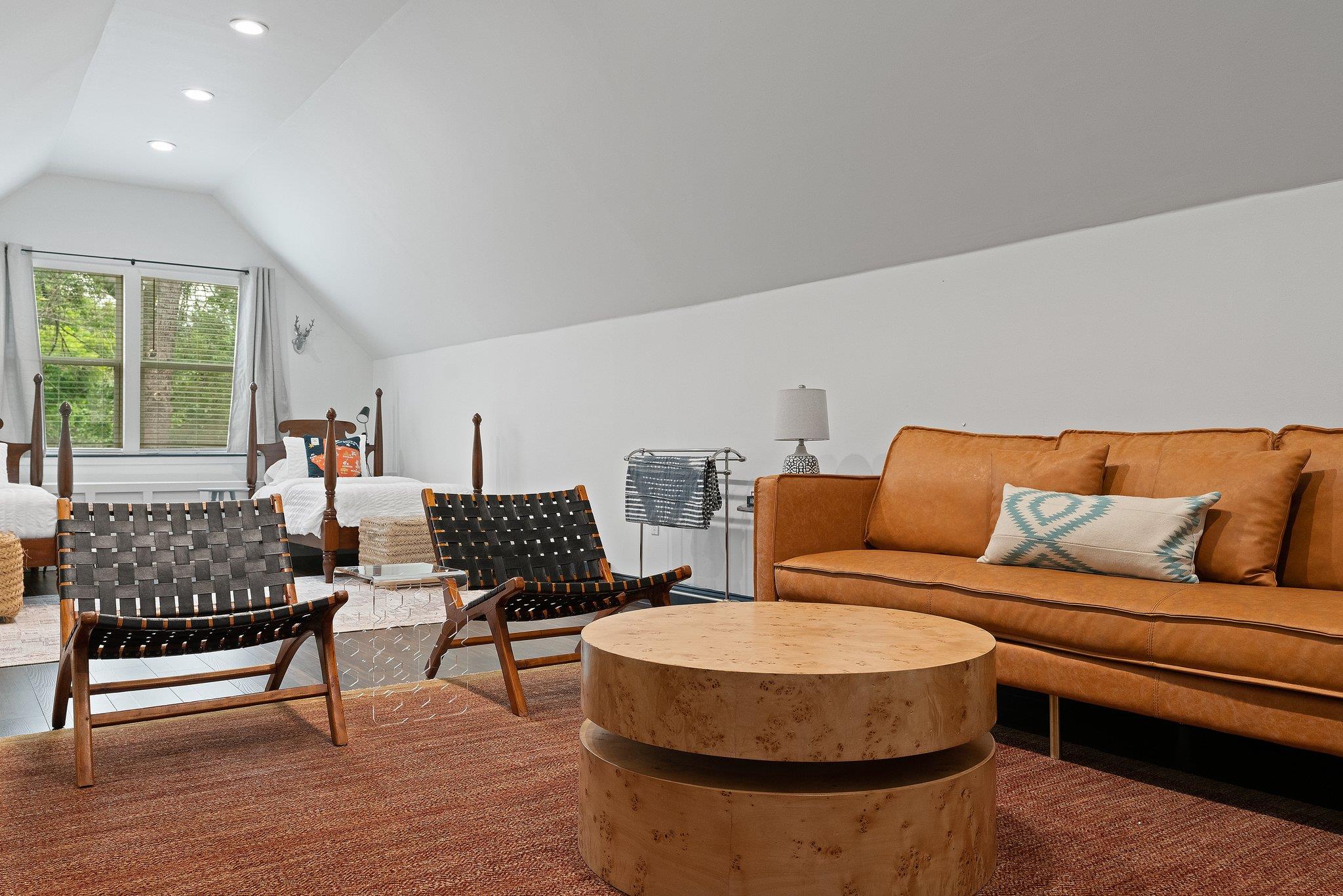 1204 E 13th St, Georgetown, TX 78626