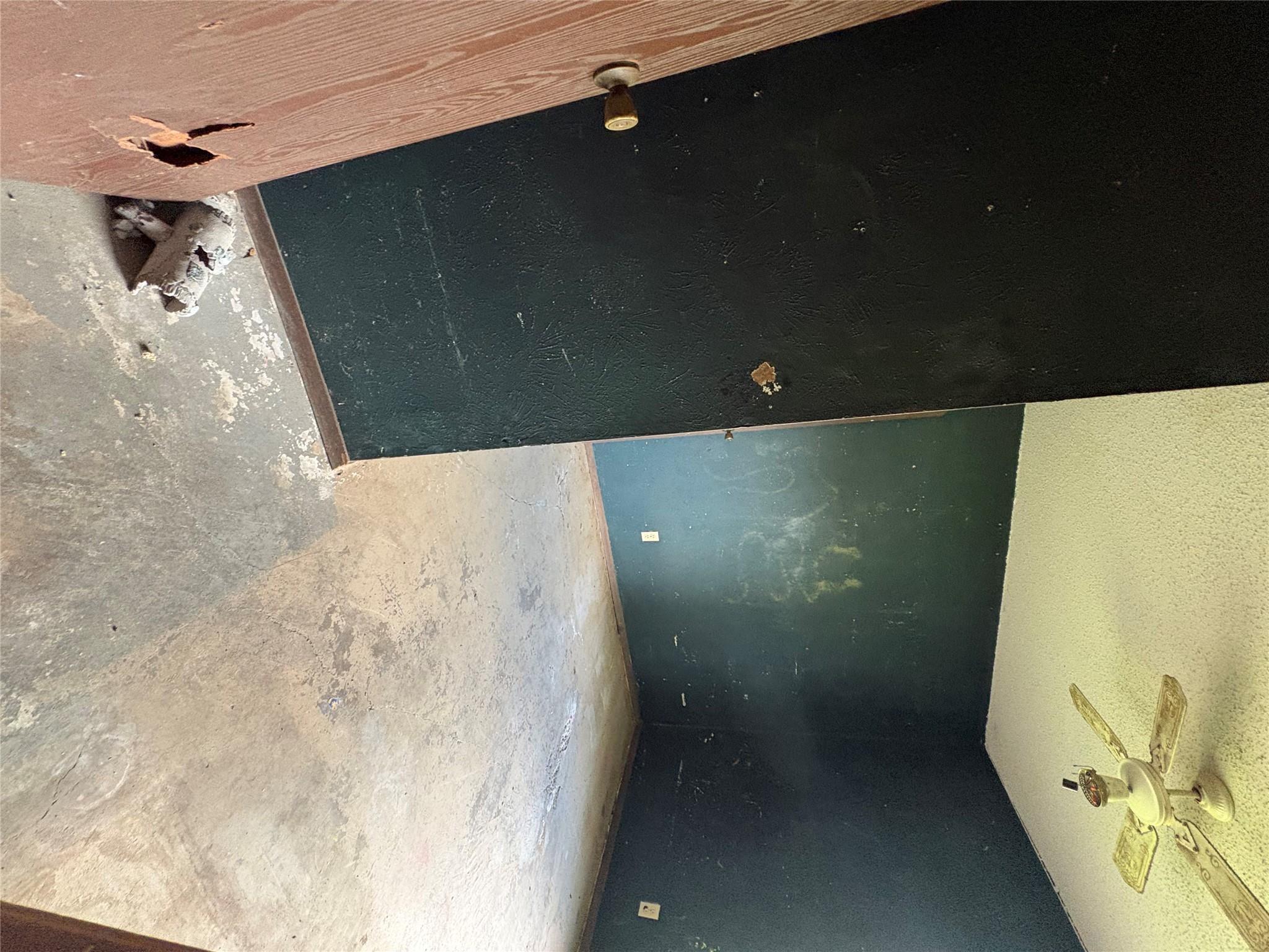 709 Drake Ln, Taylor, TX 76574