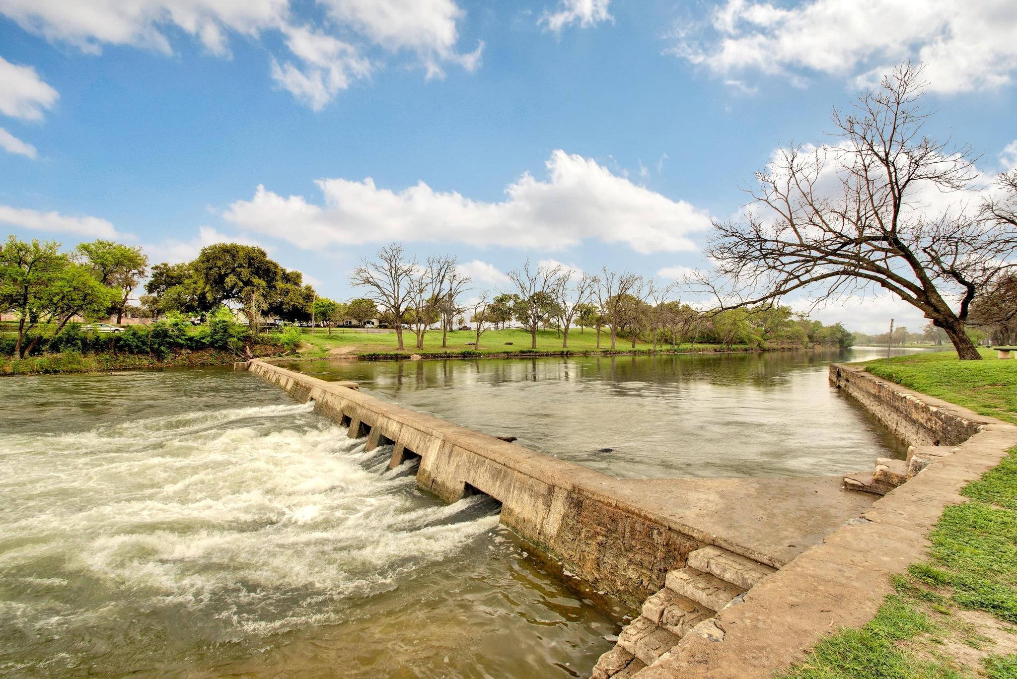 1455 County Road 262, Georgetown, TX 78633