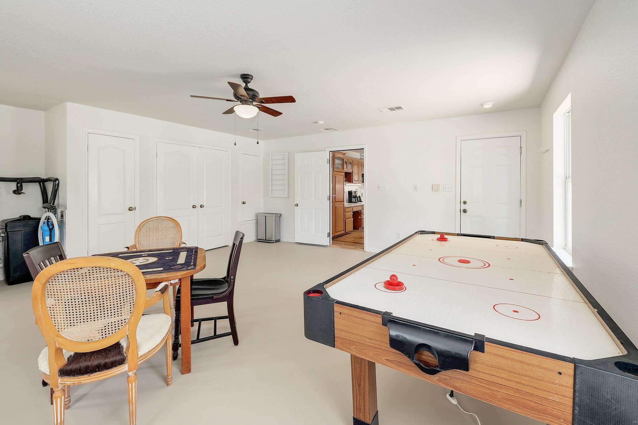 1455 County Road 262, Georgetown, TX 78633