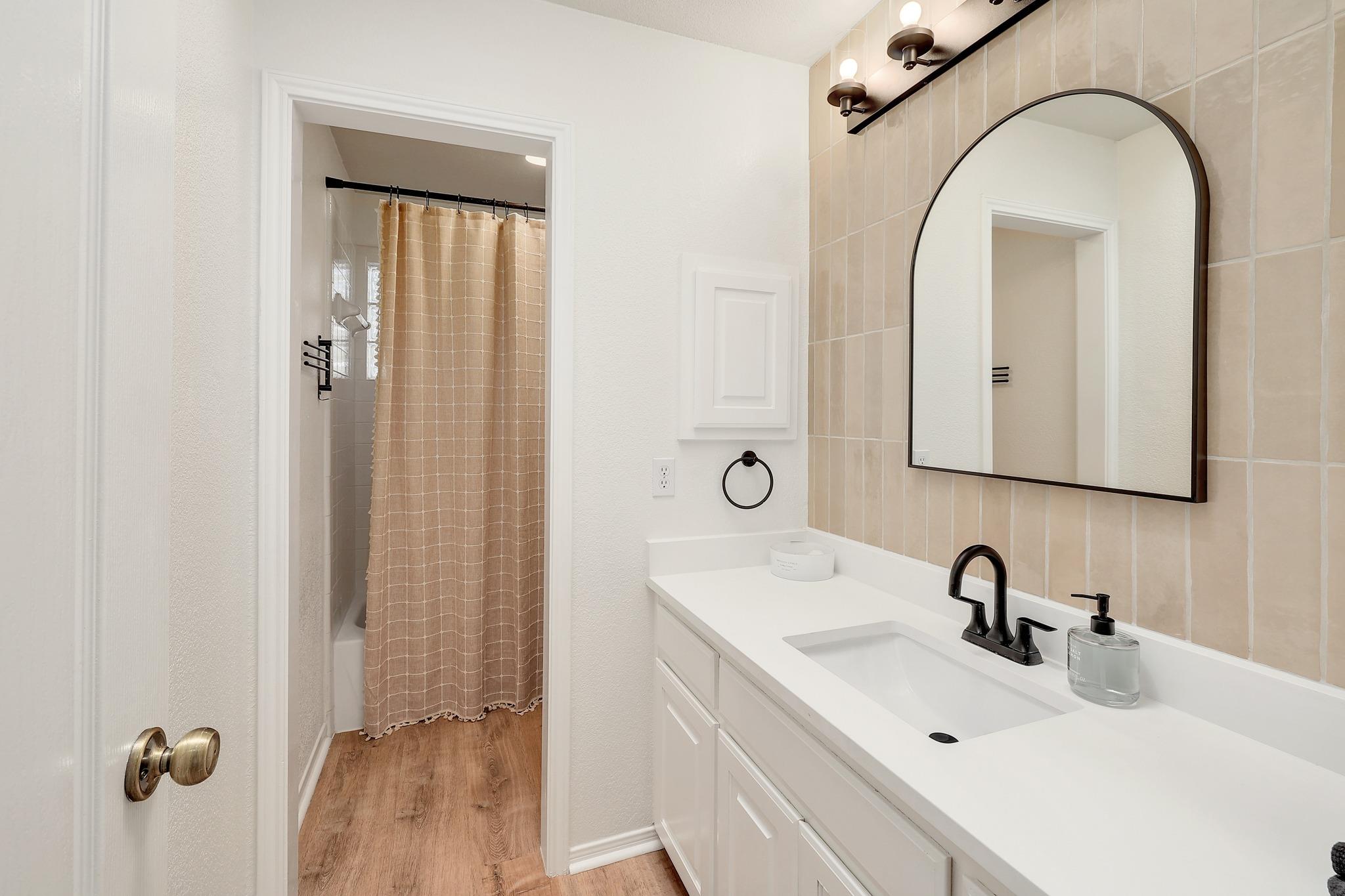 1455 County Road 262, Georgetown, TX 78633