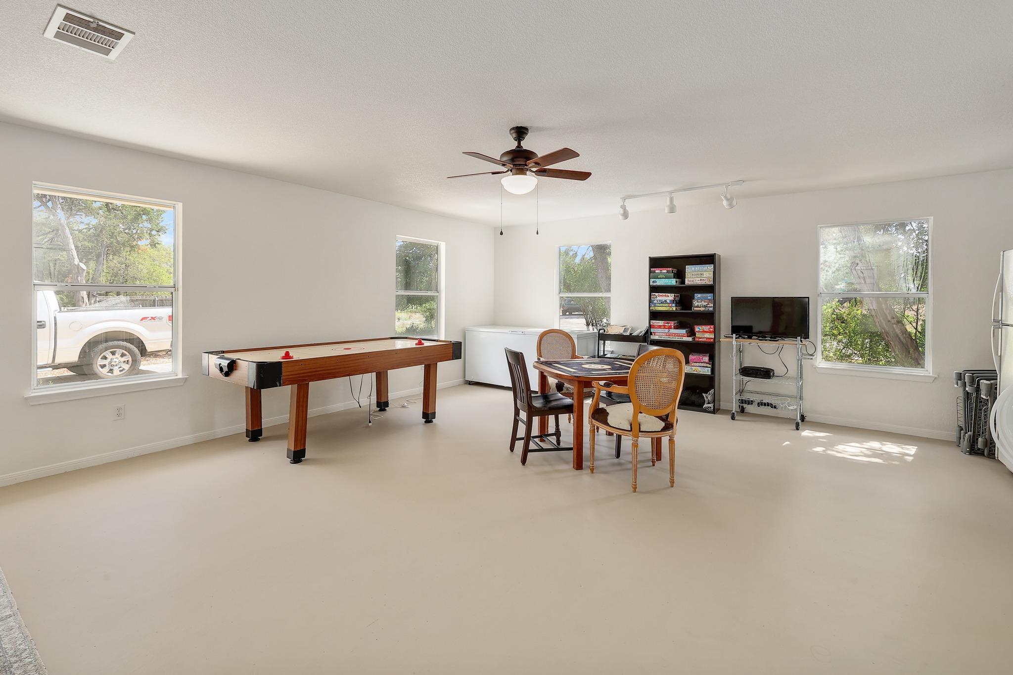 1455 County Road 262, Georgetown, TX 78633