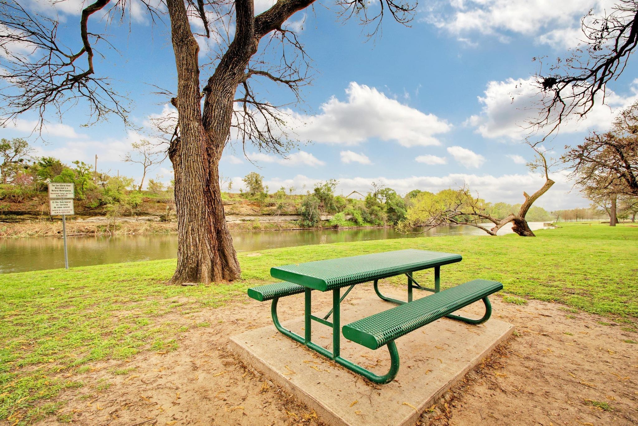 1455 County Road 262, Georgetown, TX 78633