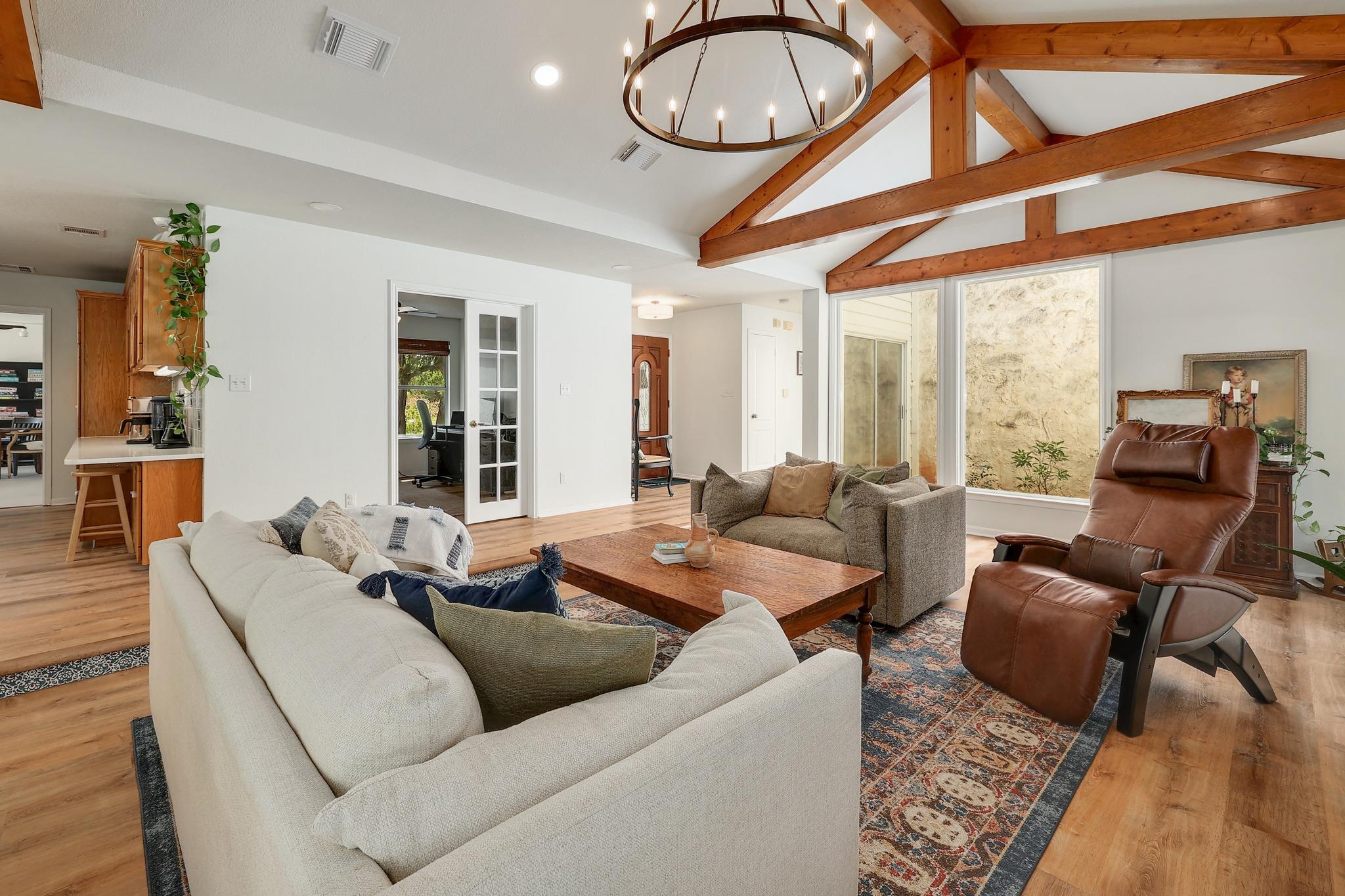 1455 County Road 262, Georgetown, TX 78633