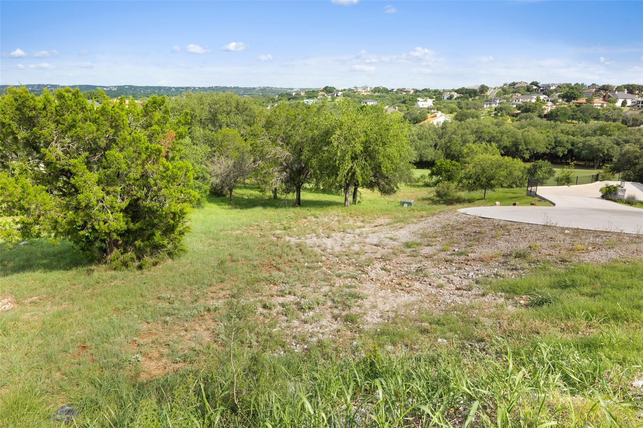 101 Quail/Apache Tears Dr, Horseshoe Bay, TX 78657