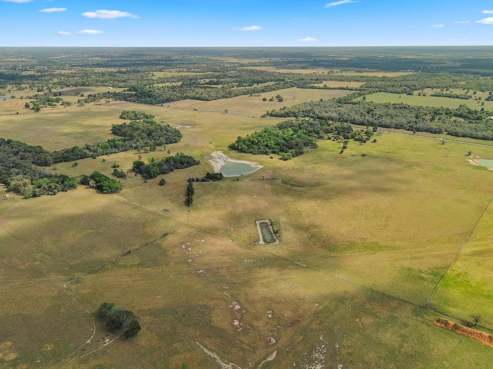 3669 County Road 326, Lexington, TX 78947