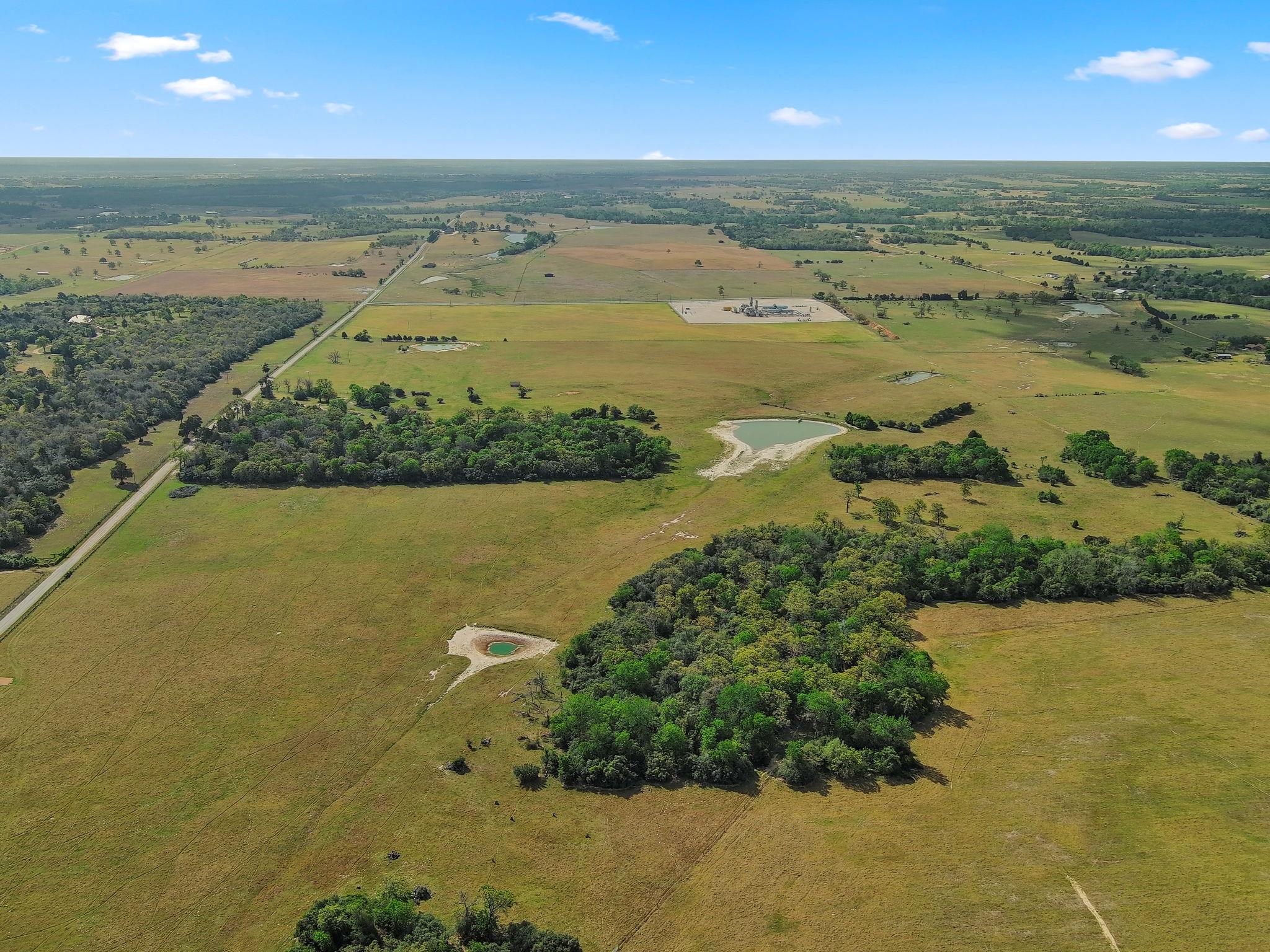 3669 County Road 326, Lexington, TX 78947