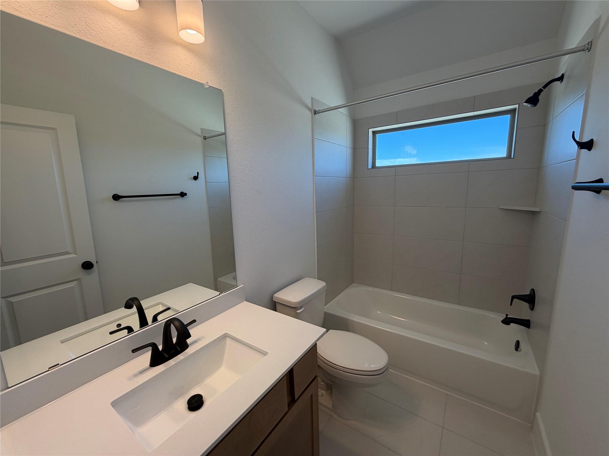 217 Smoke Signal Ct, Liberty Hill, TX 78642