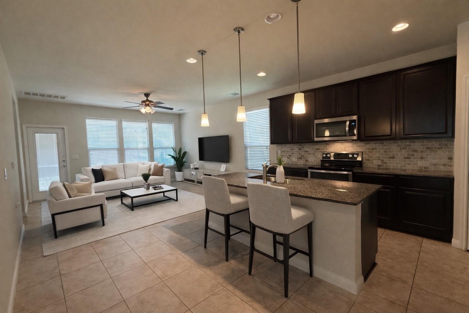 1325 Meadowsouth Ln, Austin, TX 78748