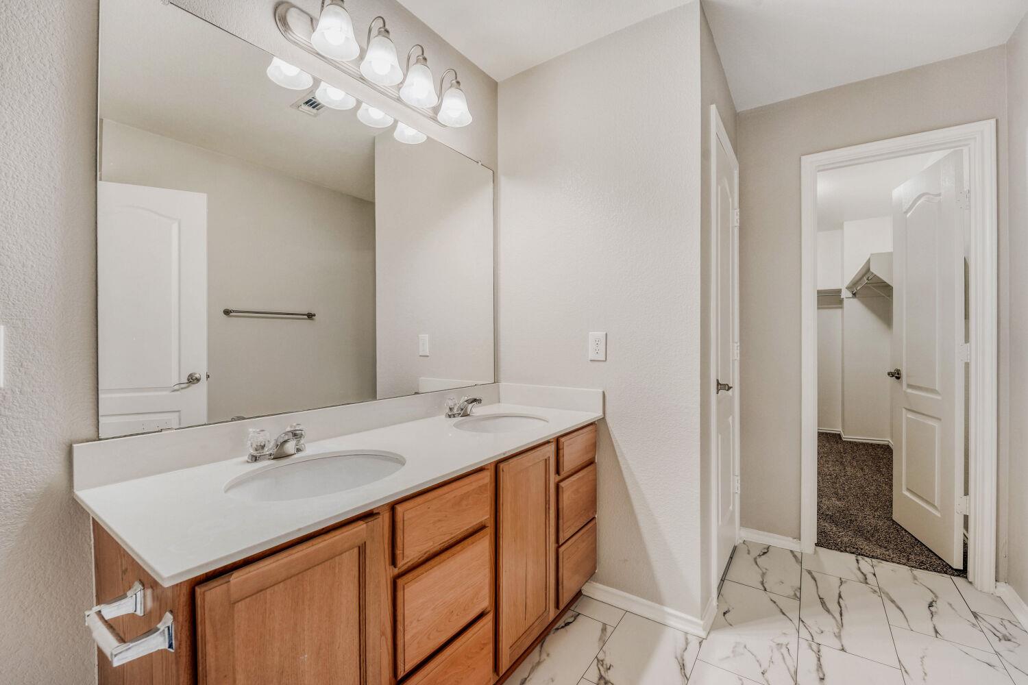 11209 Drumellan St, Austin, TX 78754