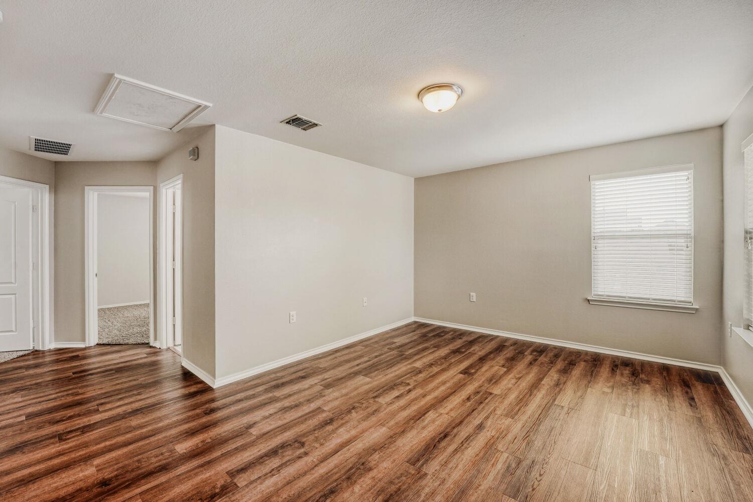 11209 Drumellan St, Austin, TX 78754