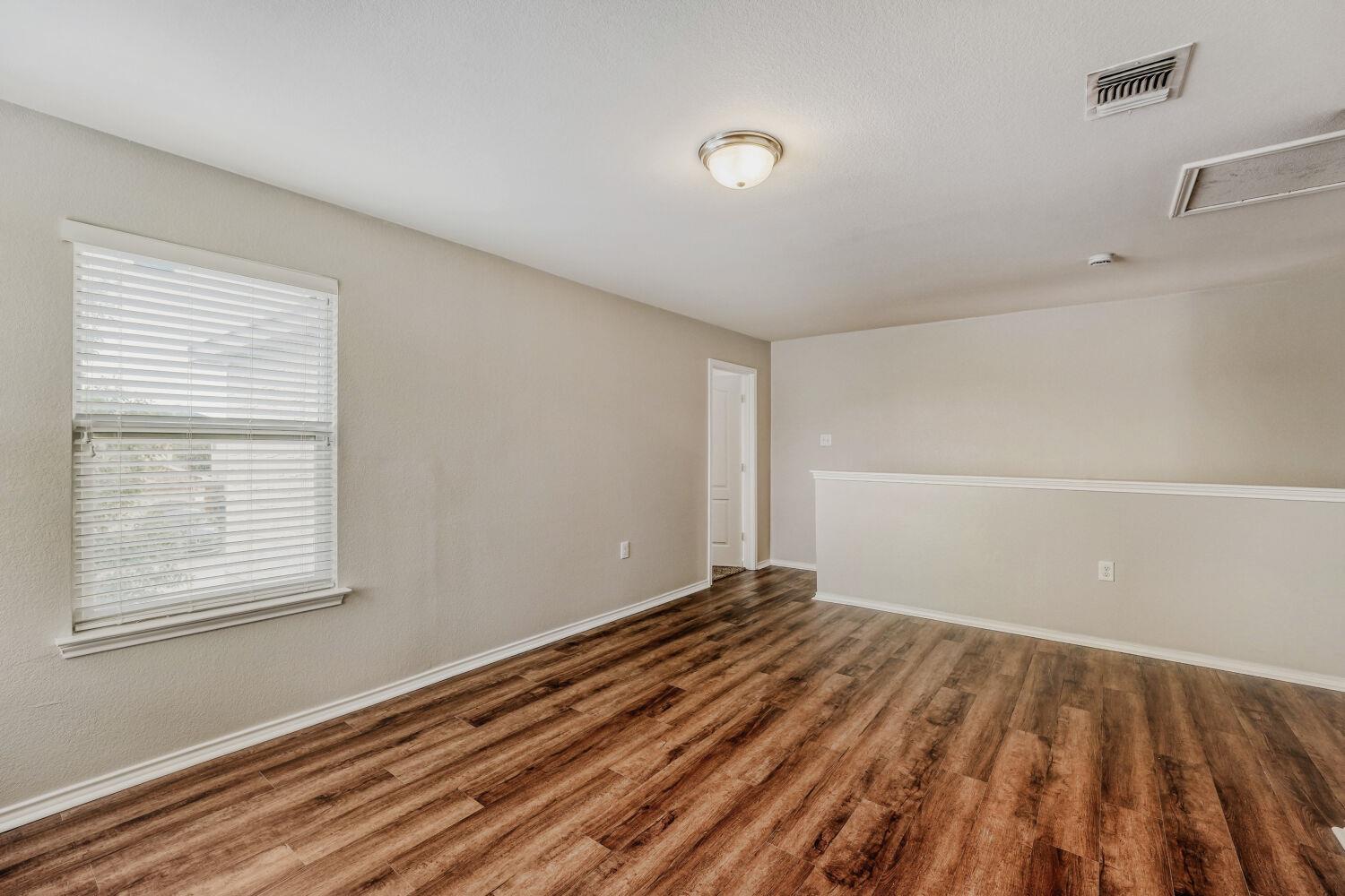 11209 Drumellan St, Austin, TX 78754