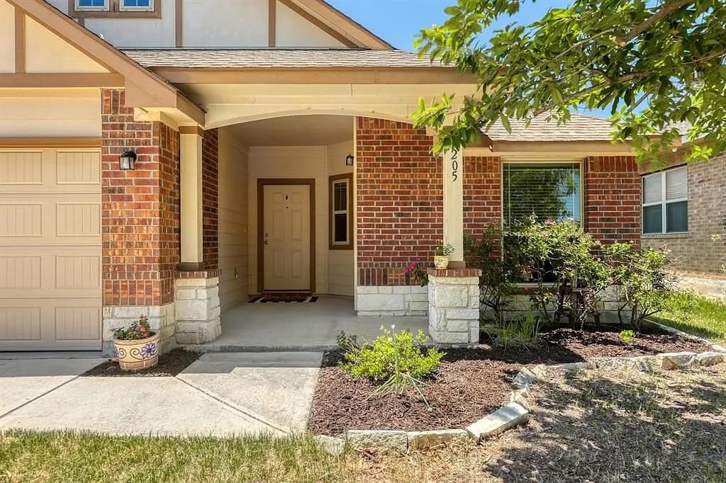 205 Field Corn Ln, San Marcos, TX 78666