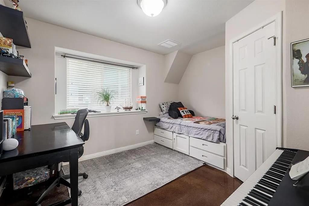 205 Field Corn Ln, San Marcos, TX 78666