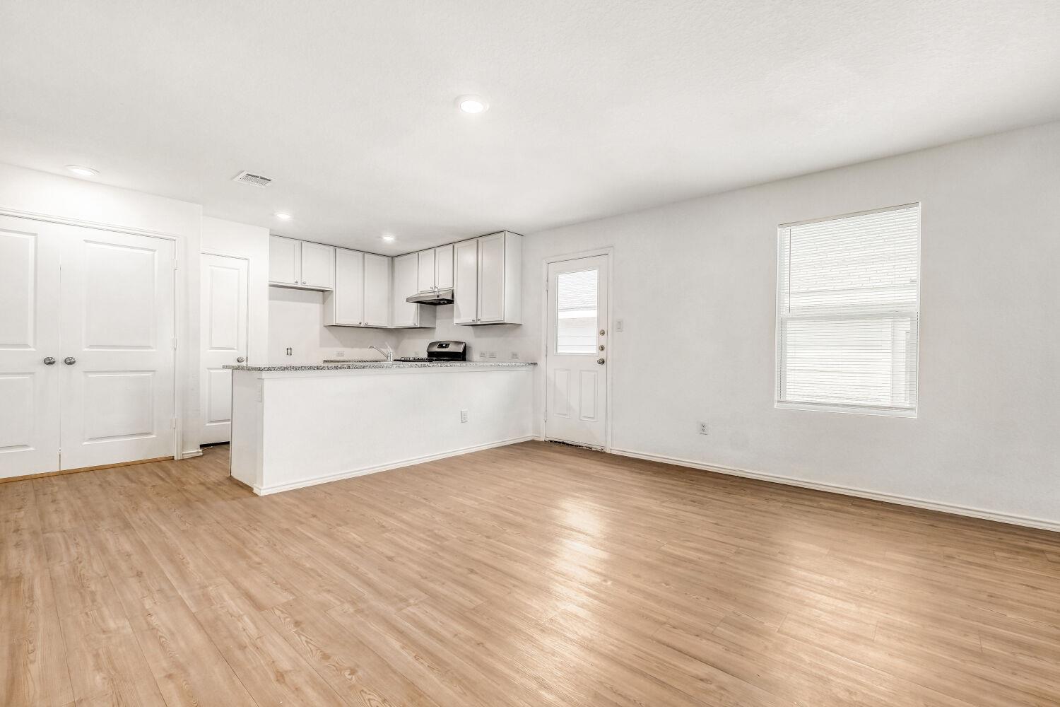 7102 Satellite Way, San Antonio, TX 78252