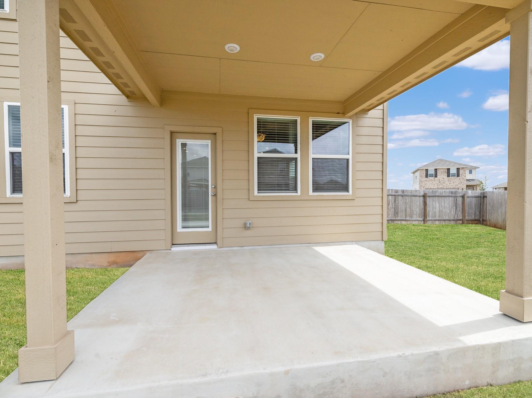 221 Longmount Cv, Liberty Hill, TX 78642