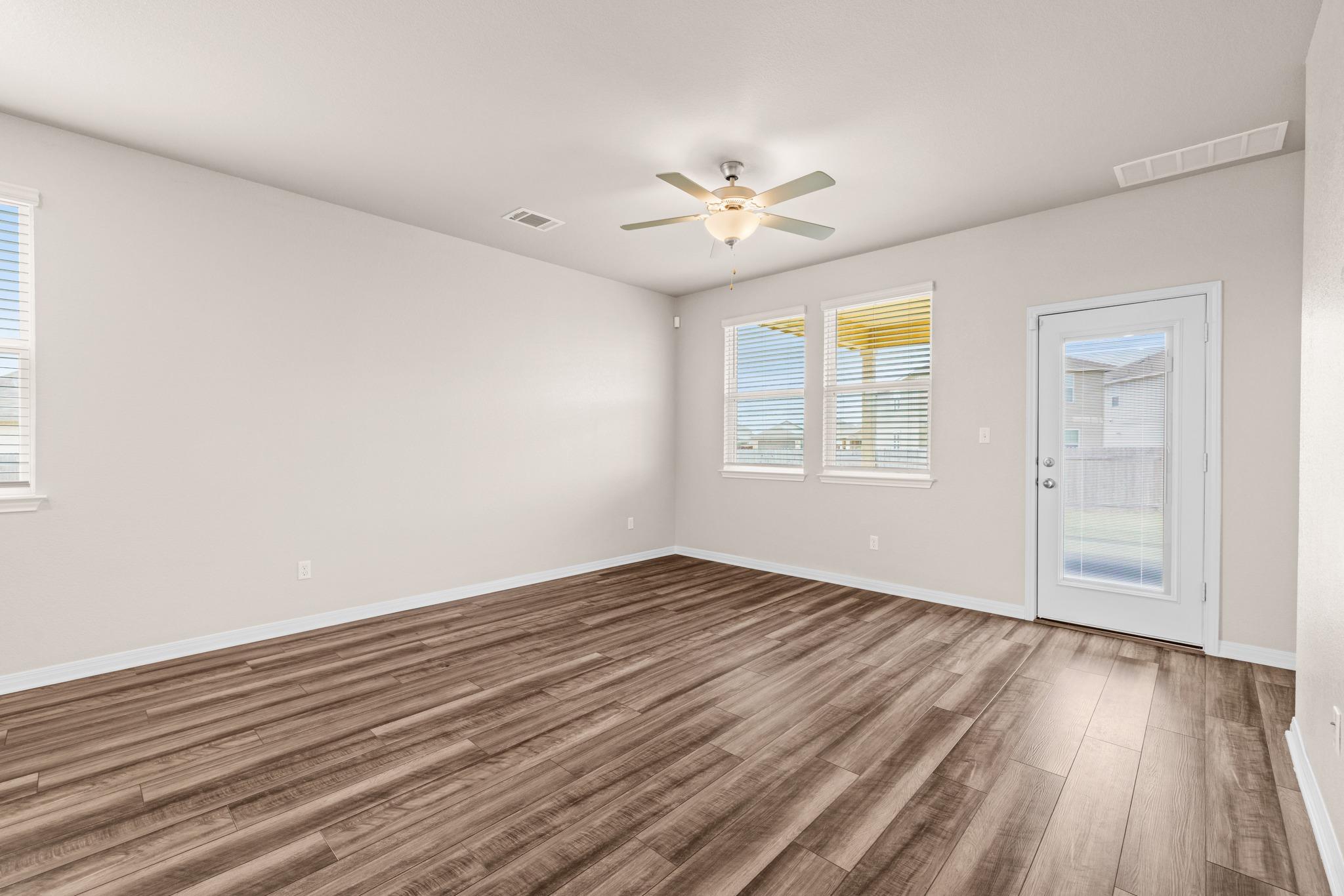 221 Longmount Cv, Liberty Hill, TX 78642