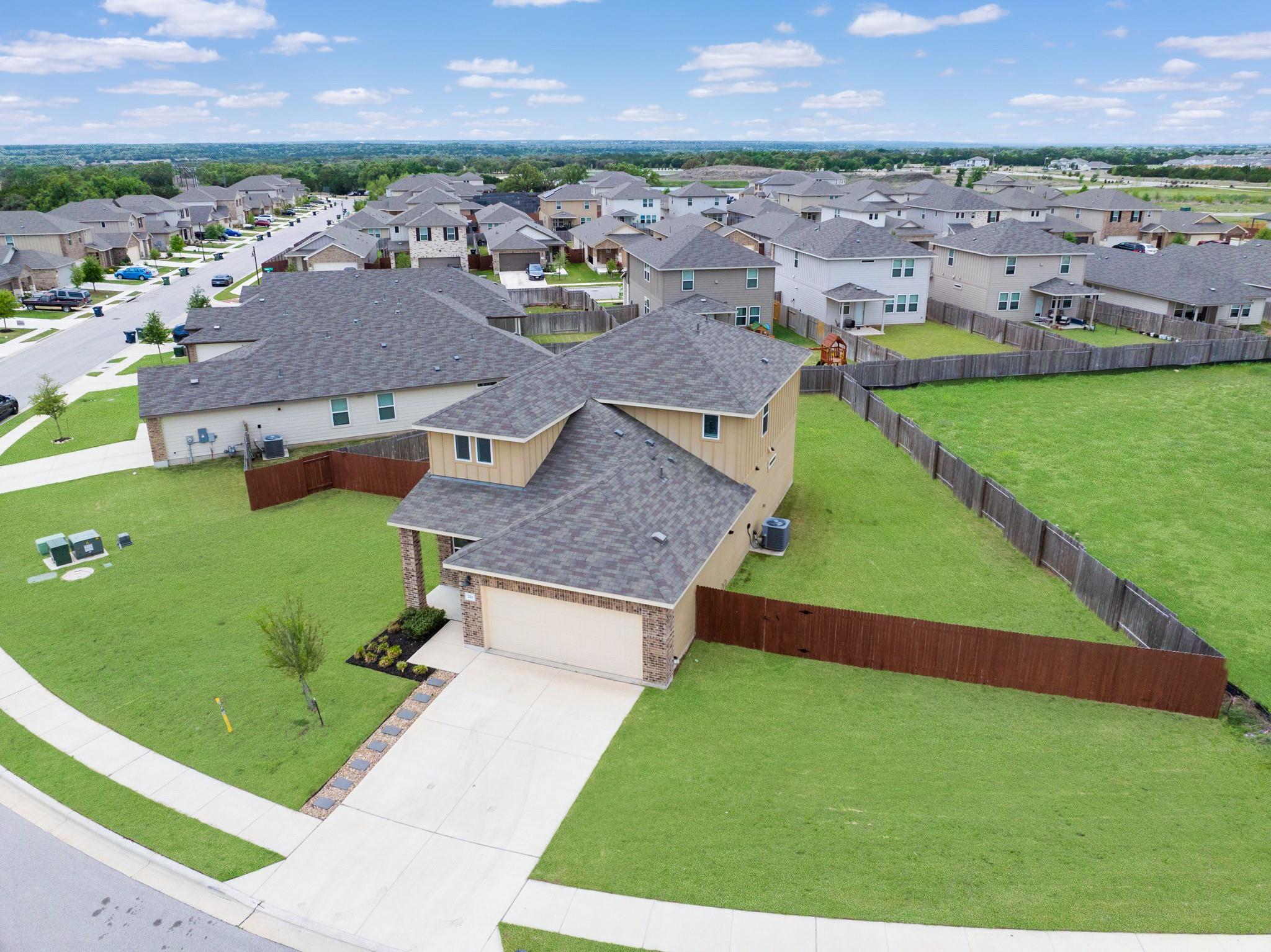 221 Longmount Cv, Liberty Hill, TX 78642