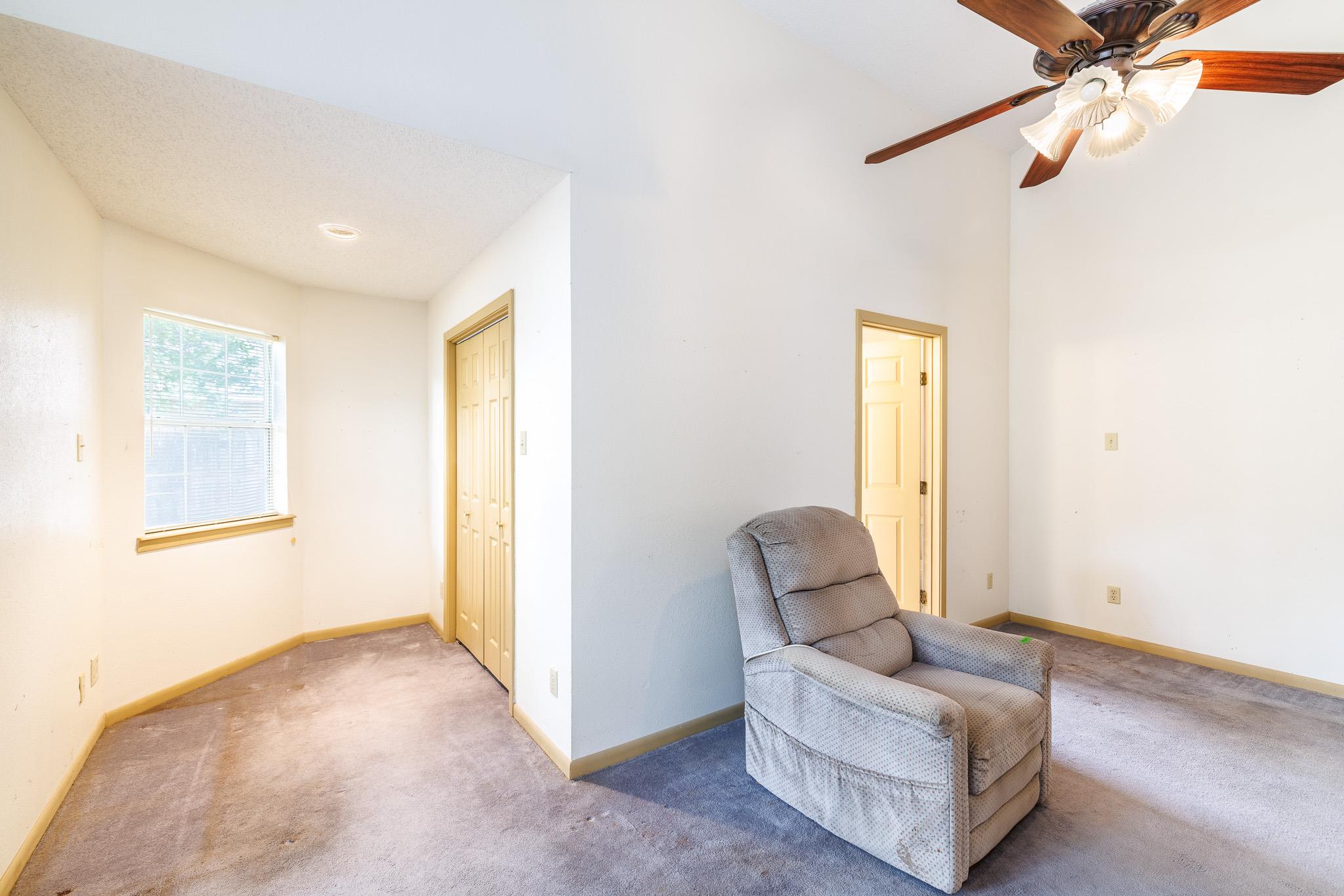 806 Saint Michael St, Gonzales, TX 78629