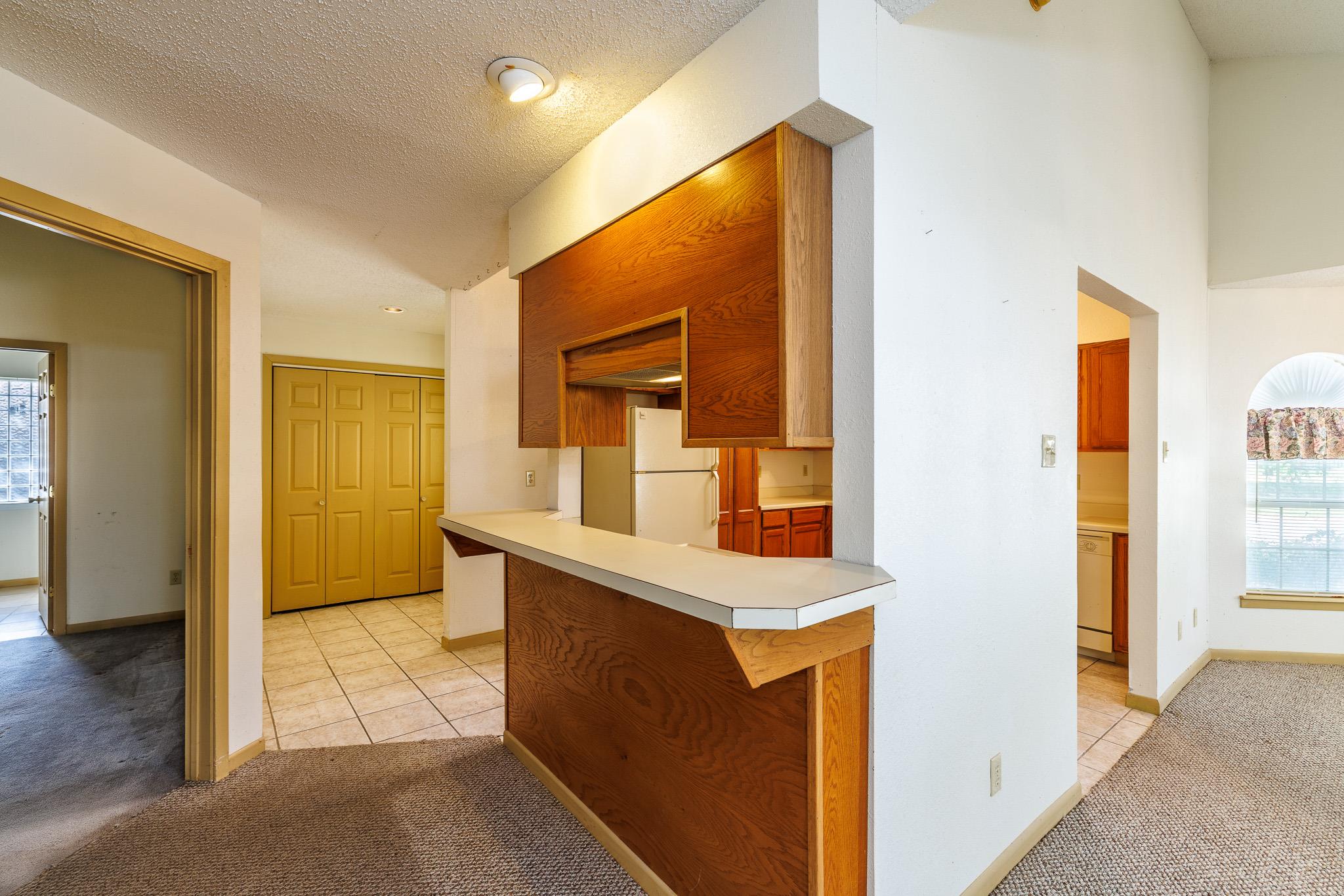 806 Saint Michael St, Gonzales, TX 78629