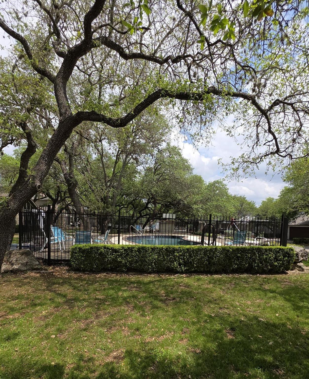 40 Cypress Pt, Wimberley, TX 78676