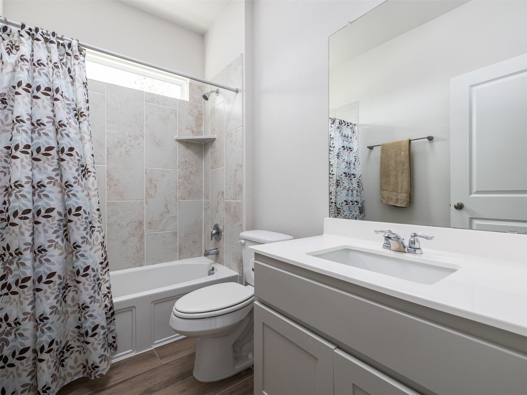 245 Brooks Ranch Dr, Kyle, TX 78640