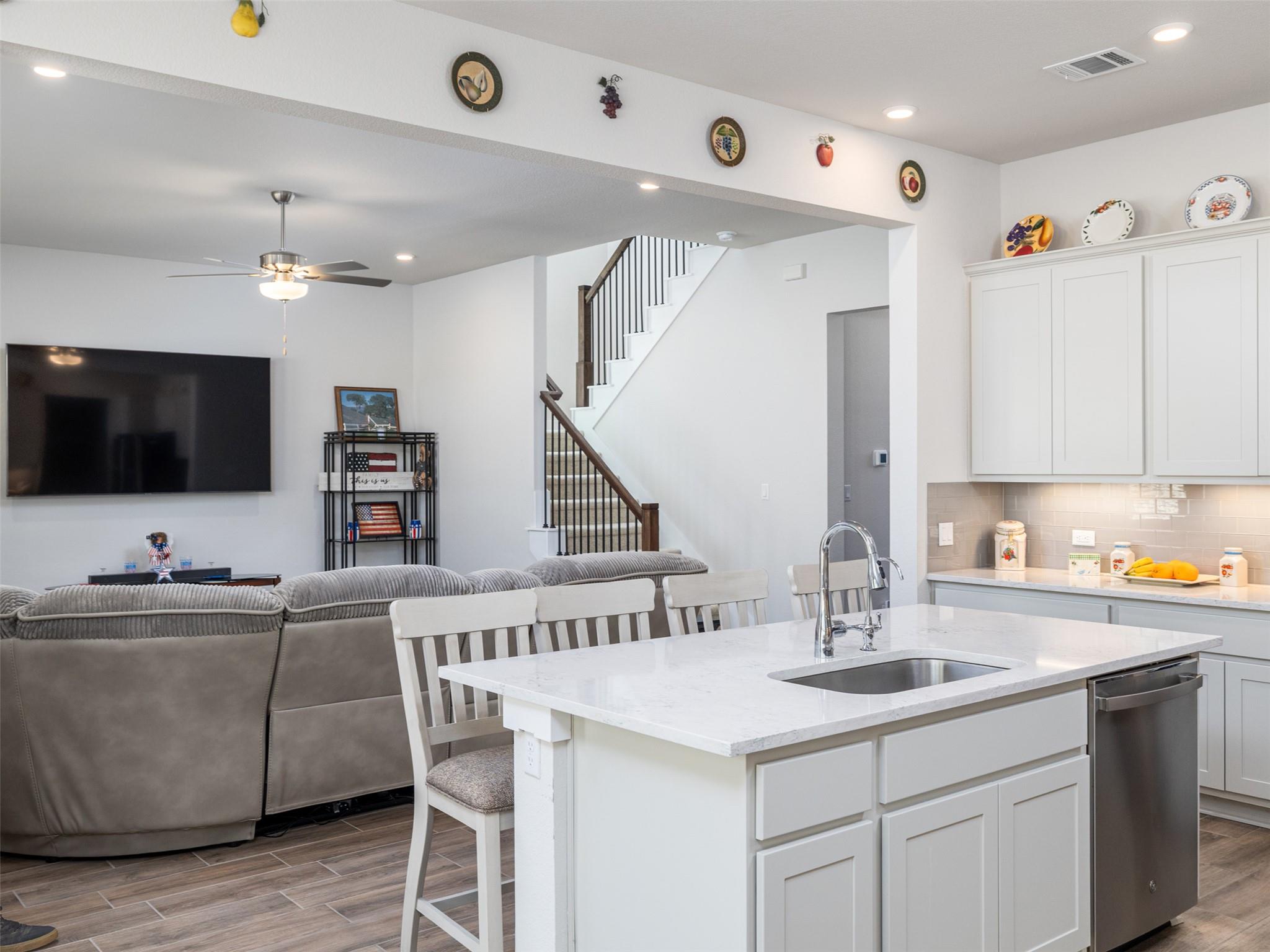 245 Brooks Ranch Dr, Kyle, TX 78640