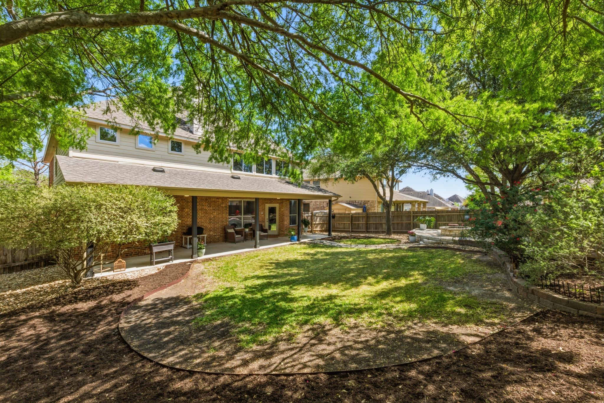 2128 Garlic Creek Dr, Buda, TX 78610