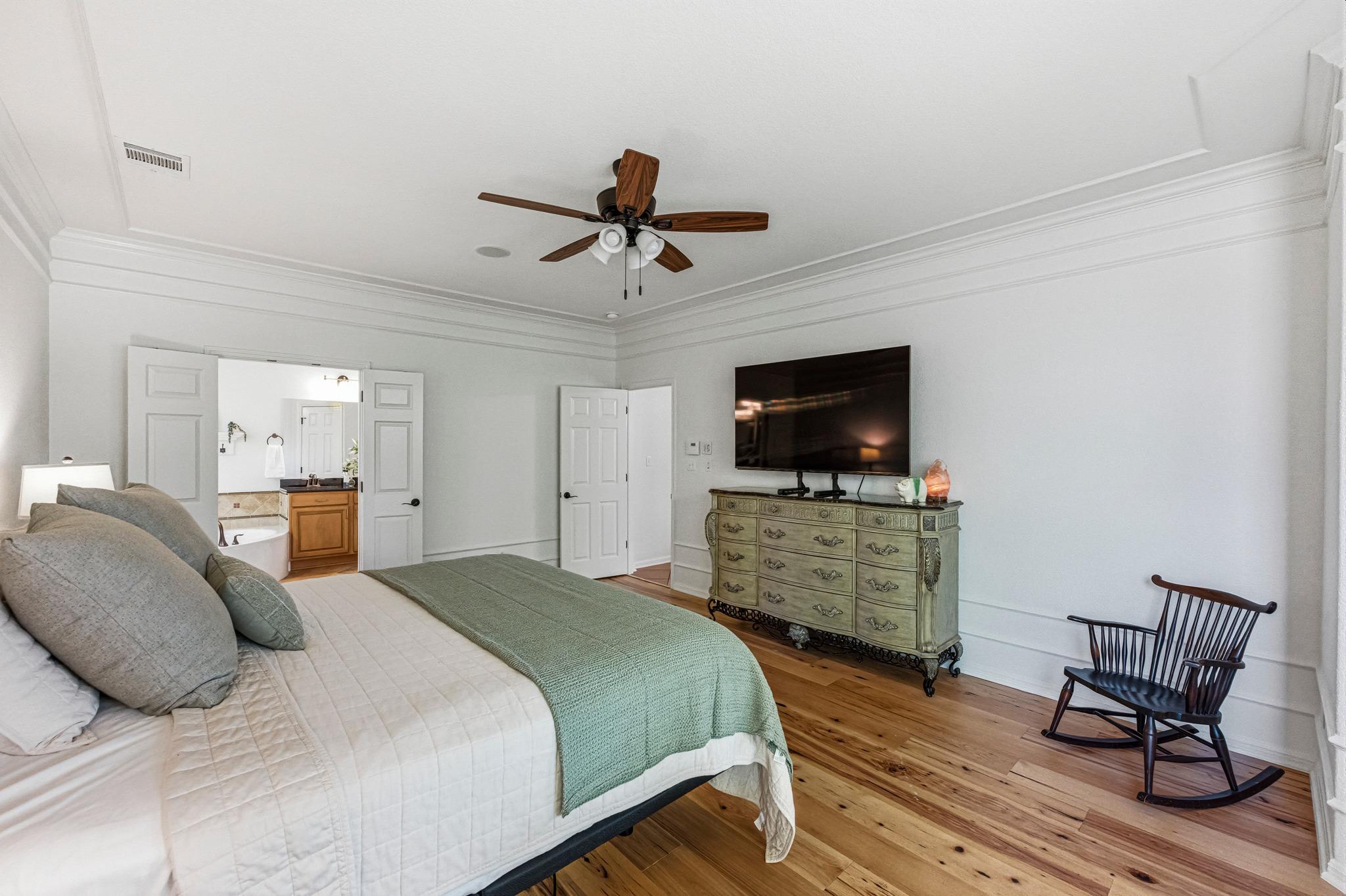 2128 Garlic Creek Dr, Buda, TX 78610