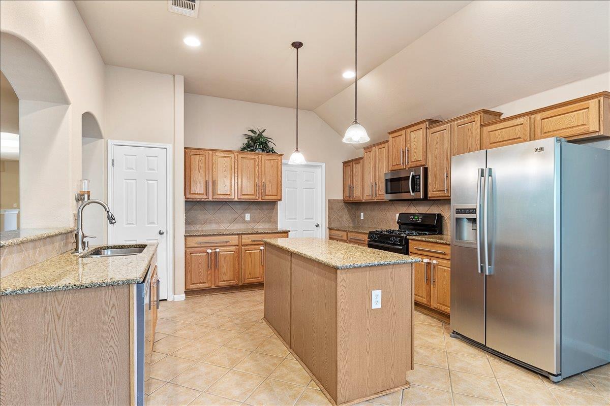 1503 E Park St, Cedar Park, TX 78613