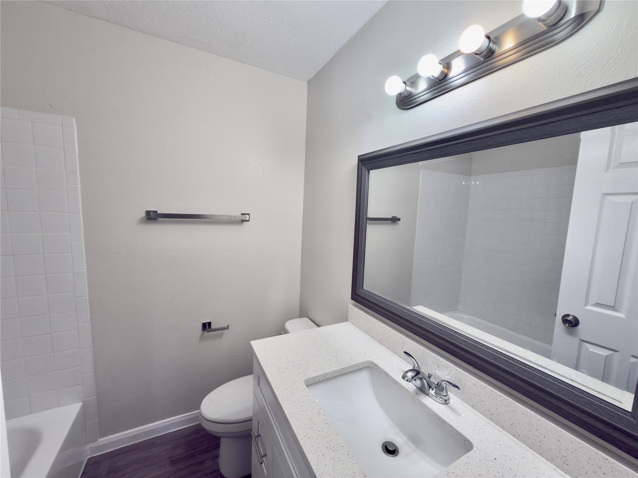 1614 Braker Ln # B, Austin, TX 78758