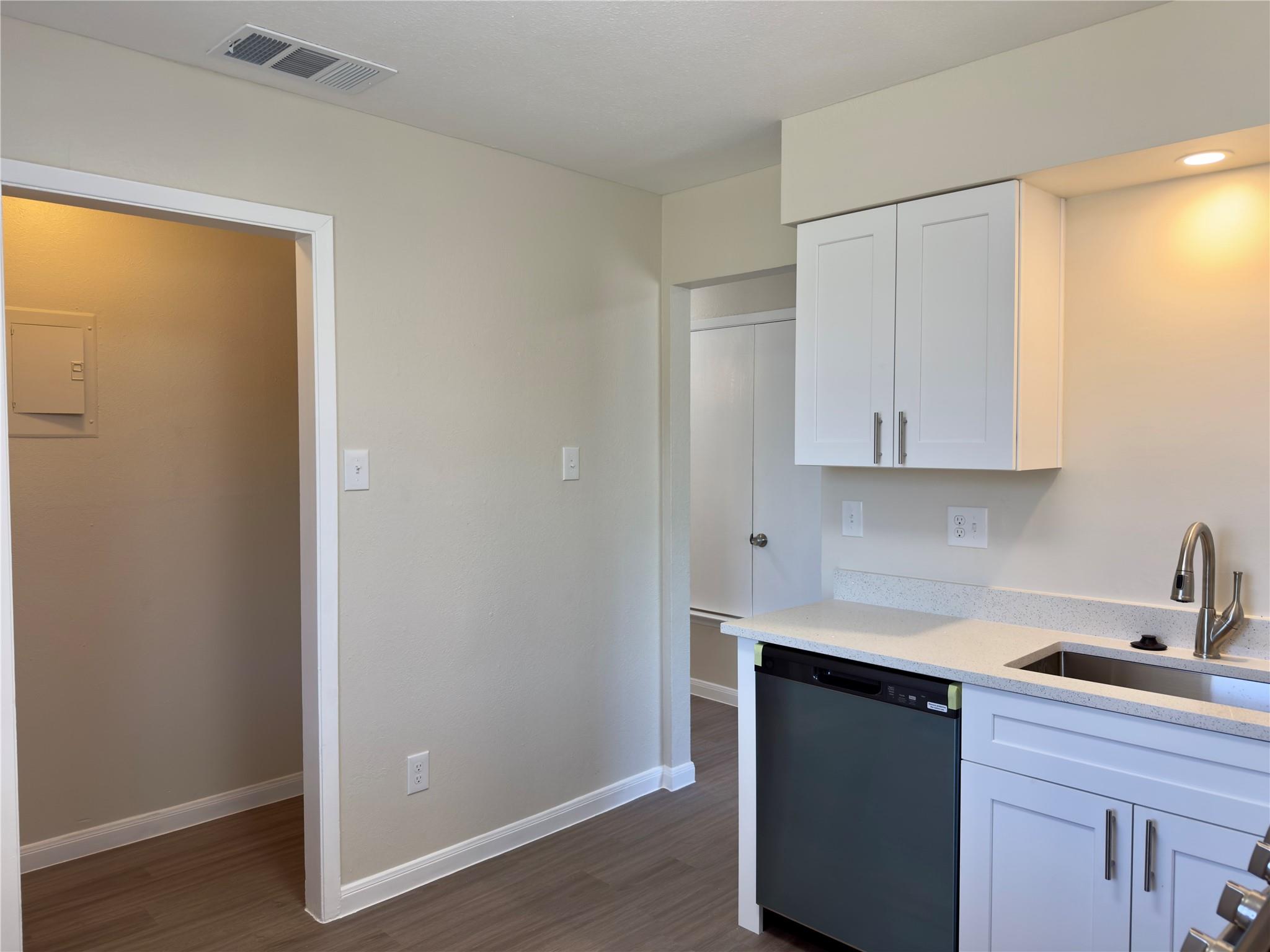 1614 Braker Ln # B, Austin, TX 78758